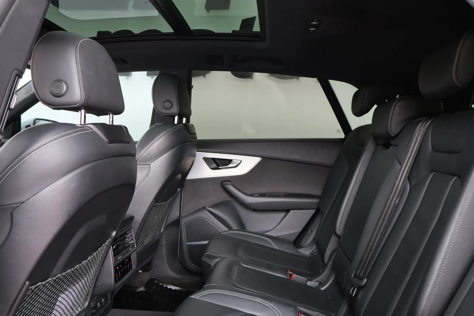 Audi Q8 hybrid S-Line 55 TFSI 2023