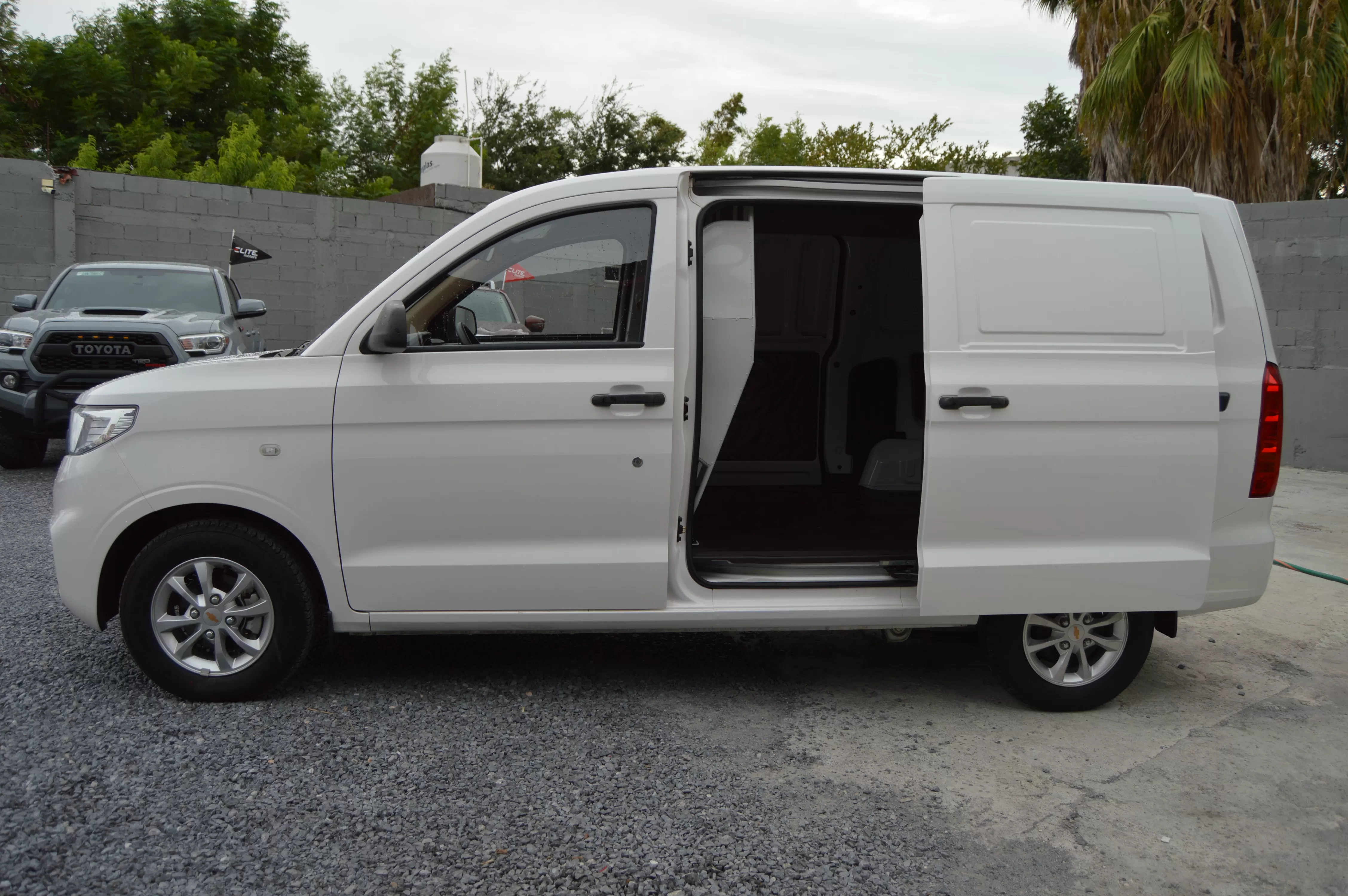 Chevrolet TORNADO VAN 2024