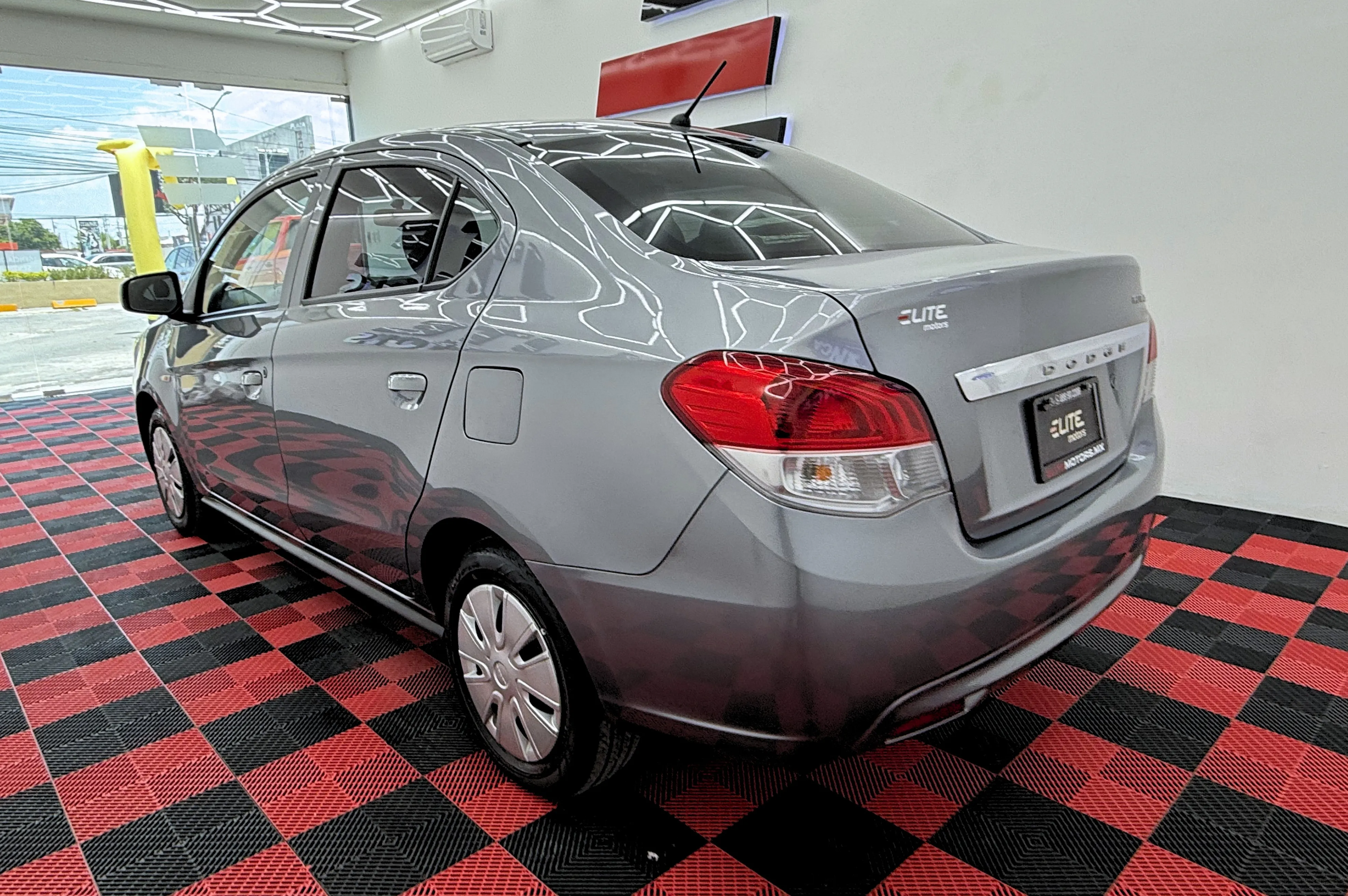 Dodge ATTITUDE SE AT 2024