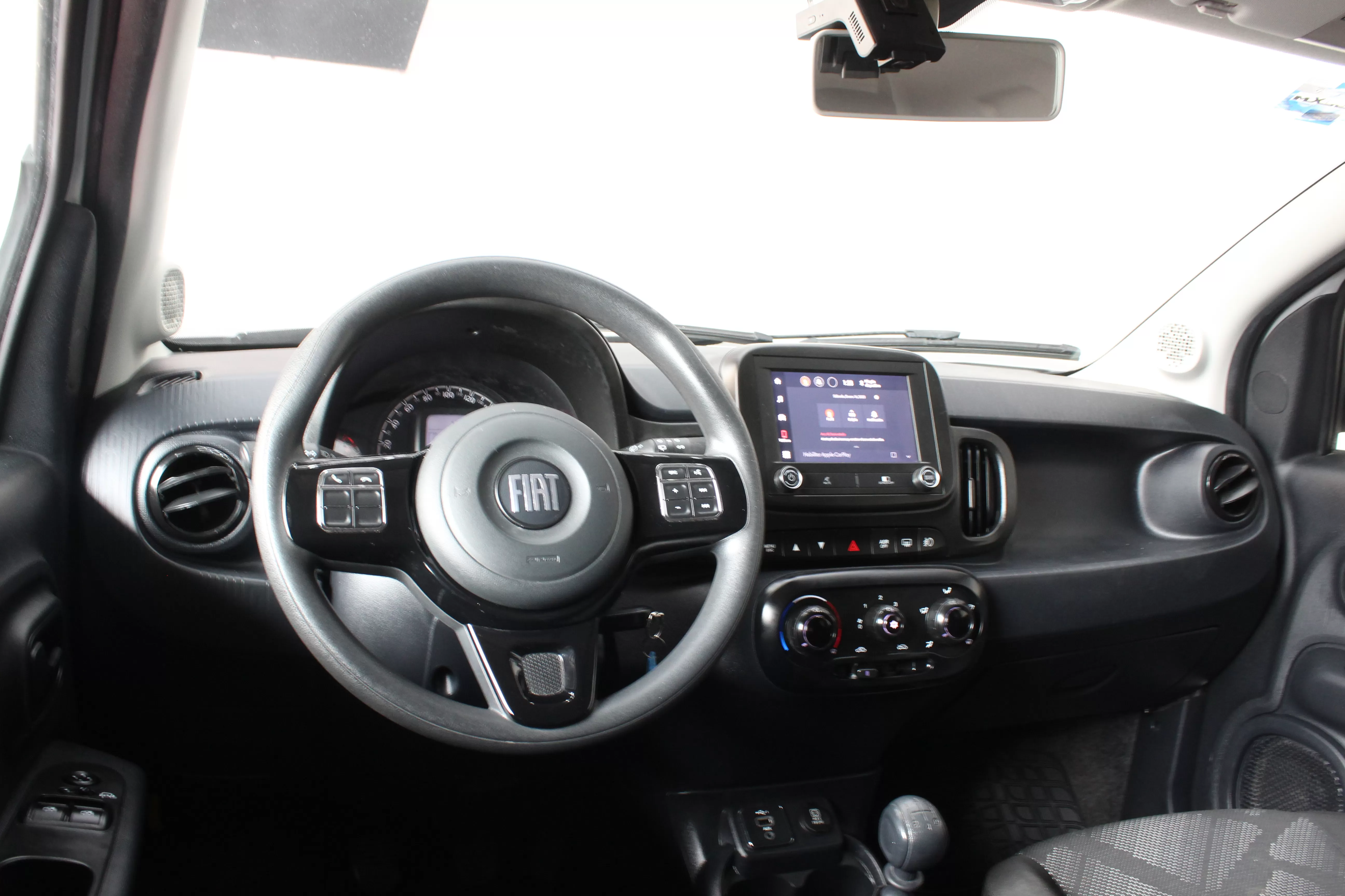 Fiat Mobi Like 2023