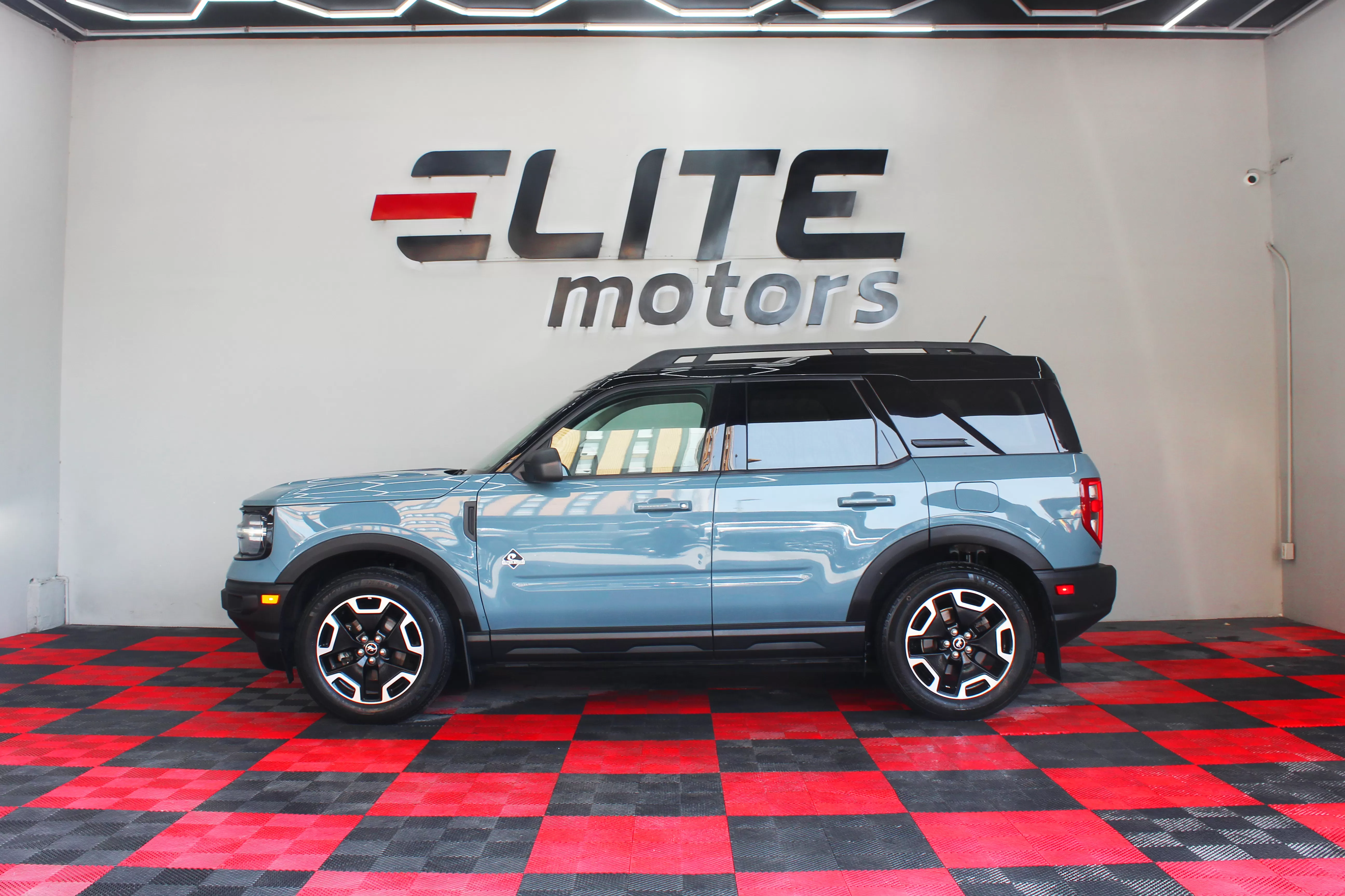 Ford Bronco Outer Banks 2023