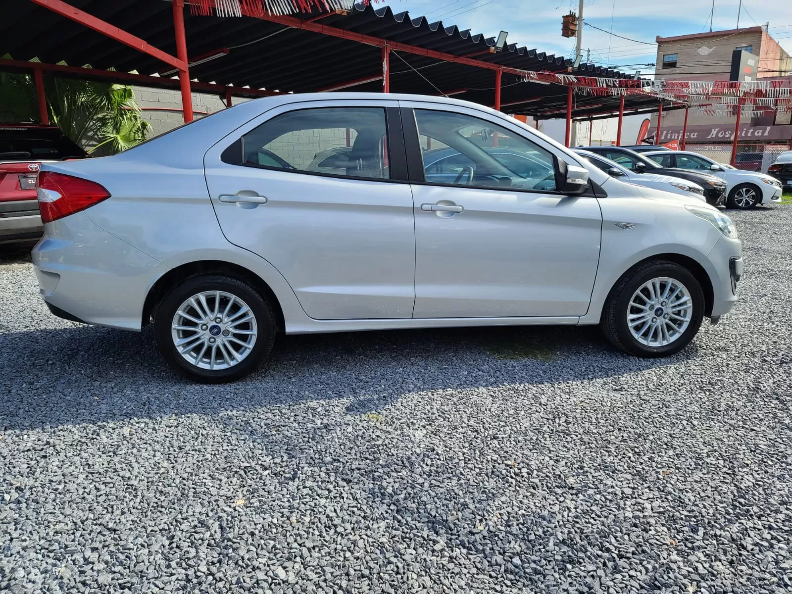 Ford figgo titanium 2021