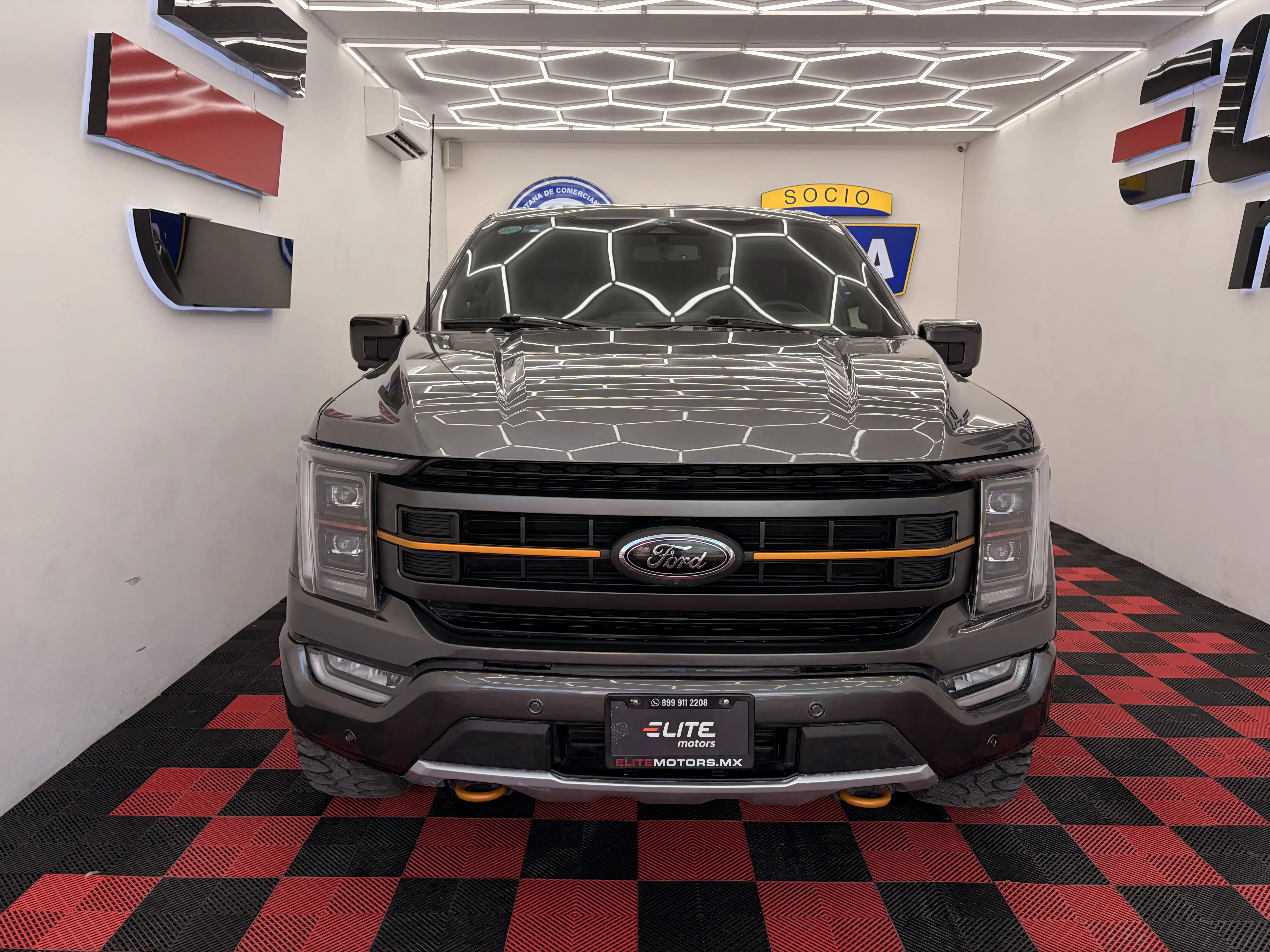 Ford LOBO 4X4 TREMOR HIGH 2023
