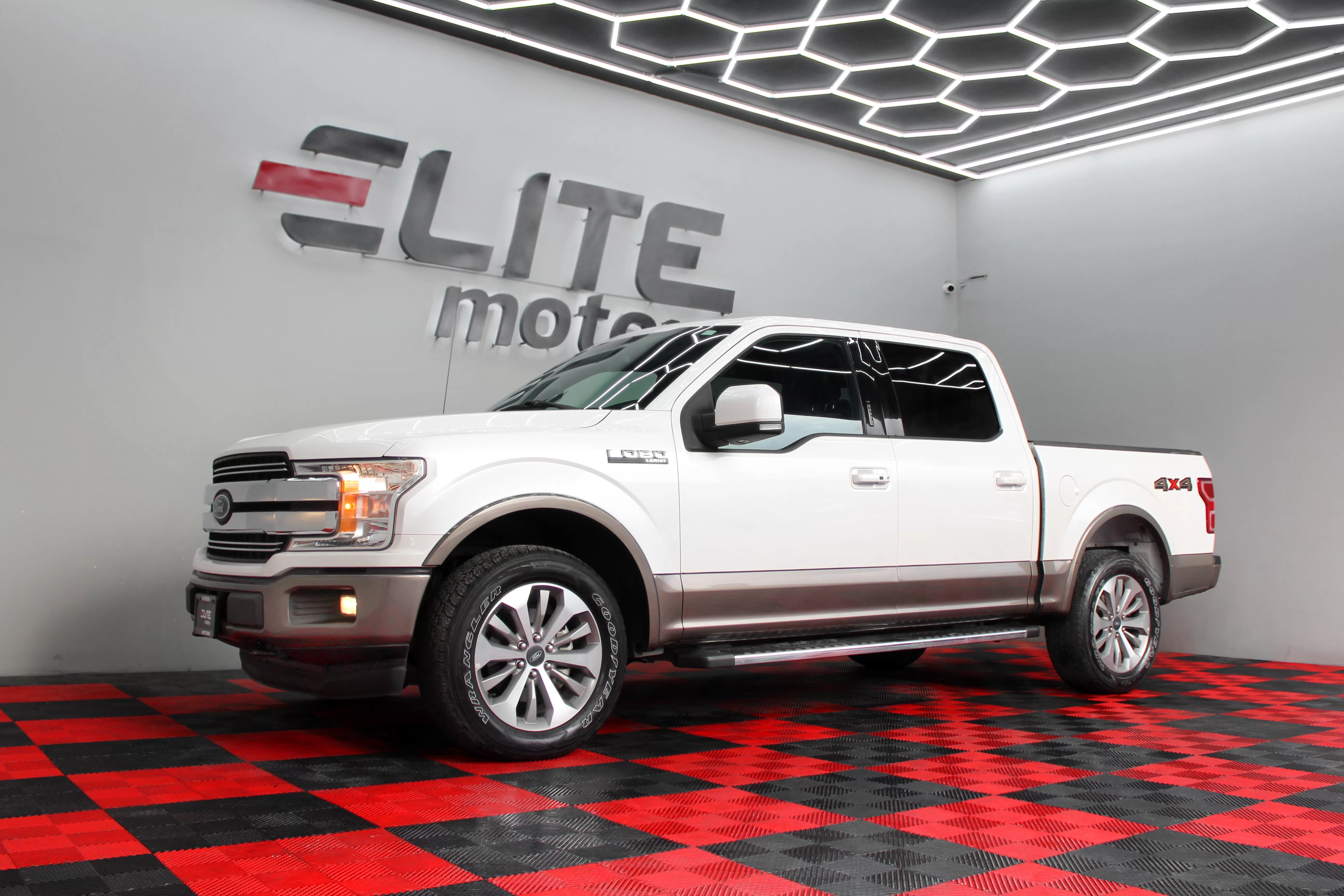 Ford Lobo Lariat 2018 - Elite Motors