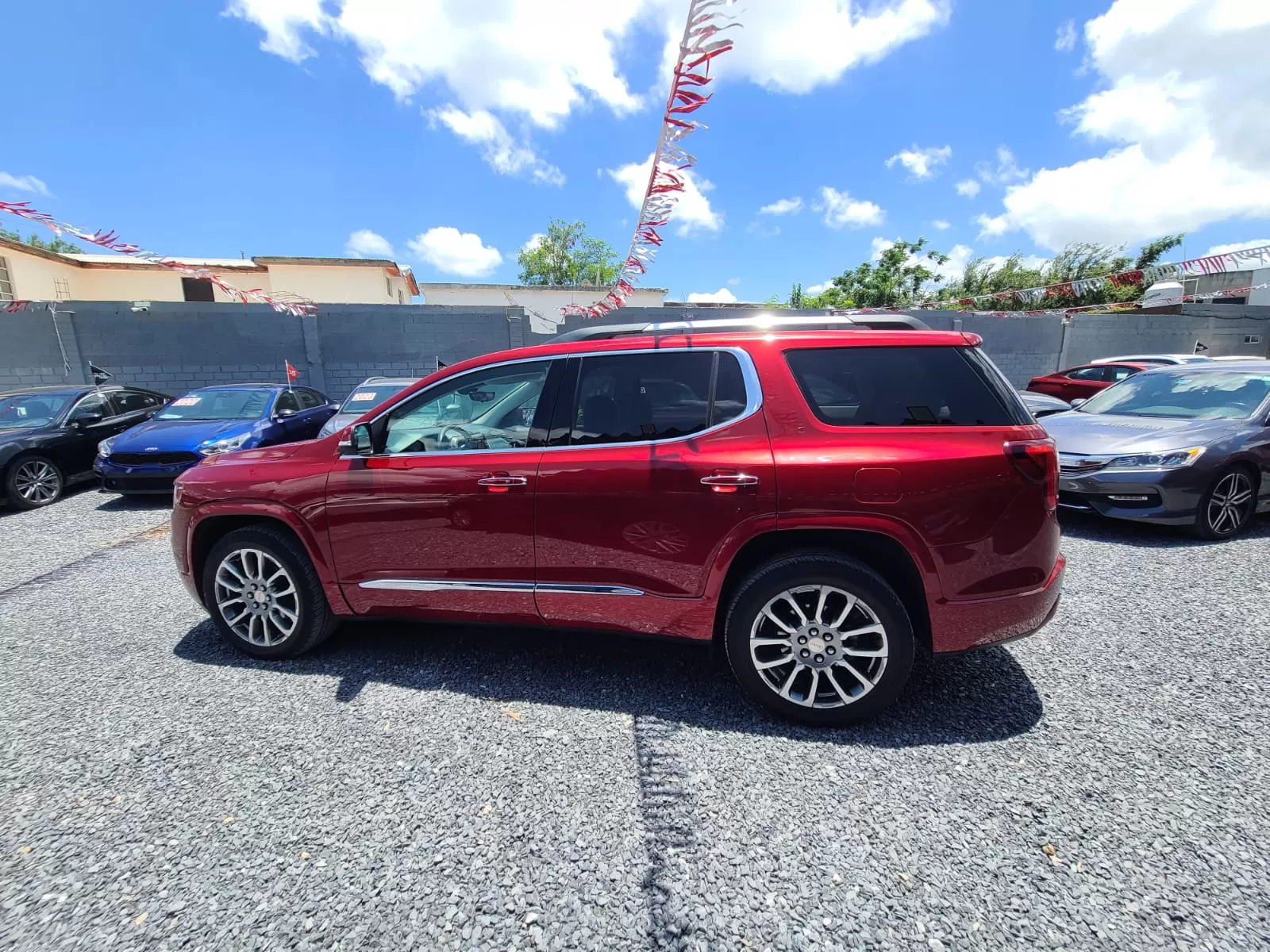 GMC Acadia Denali 2023