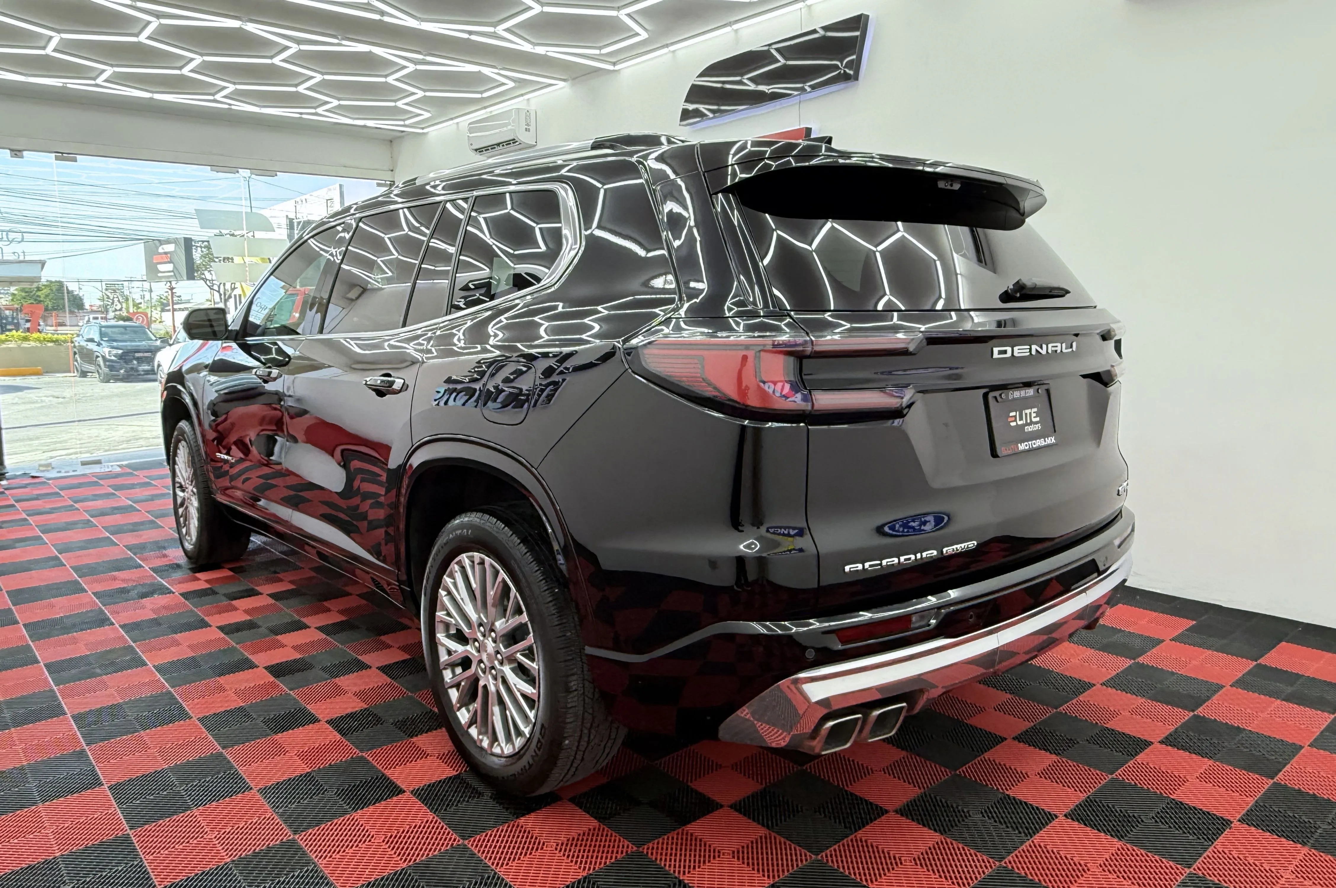 GMC ACADIA DENALI 2025