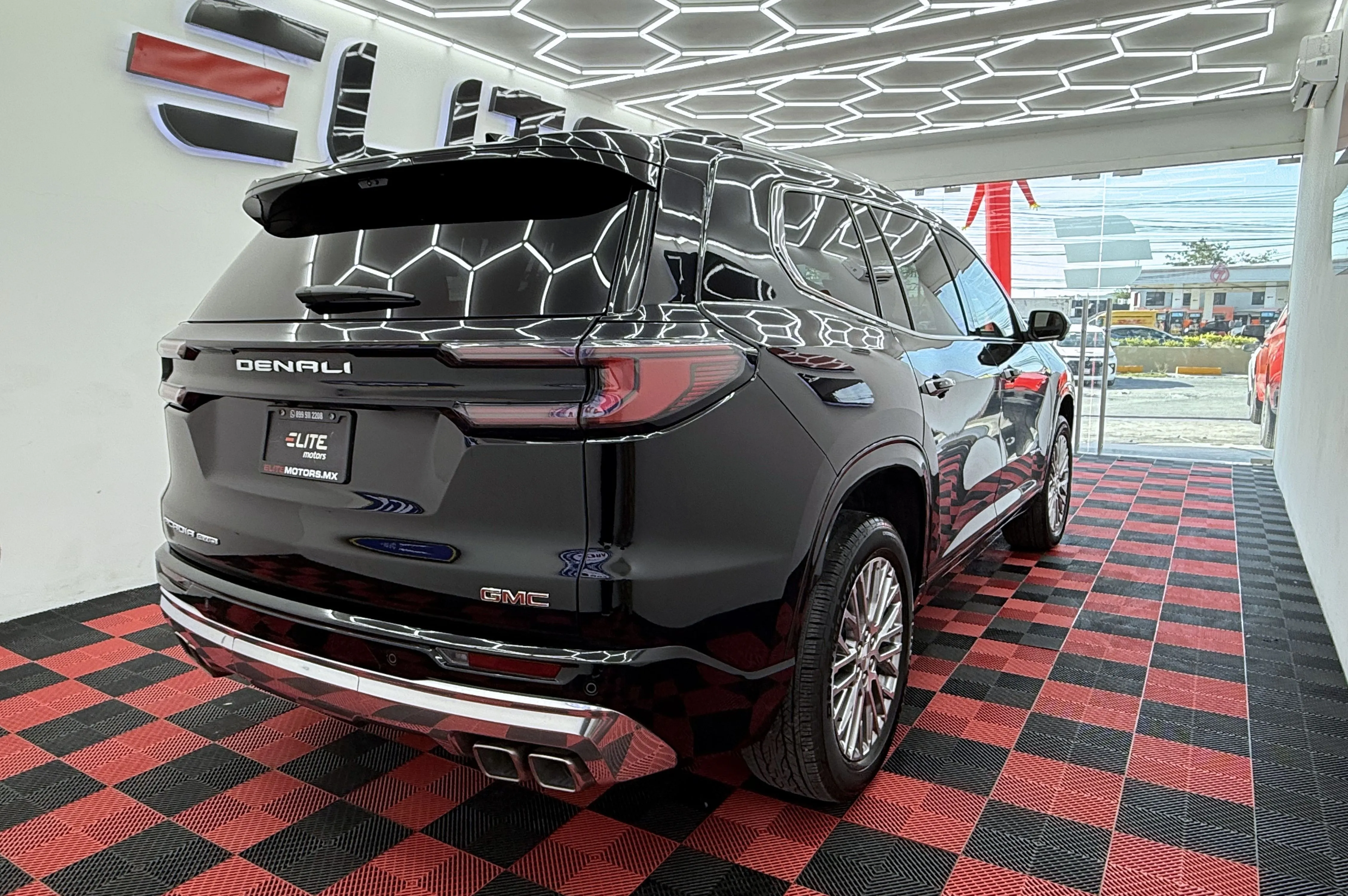 GMC ACADIA DENALI 2025