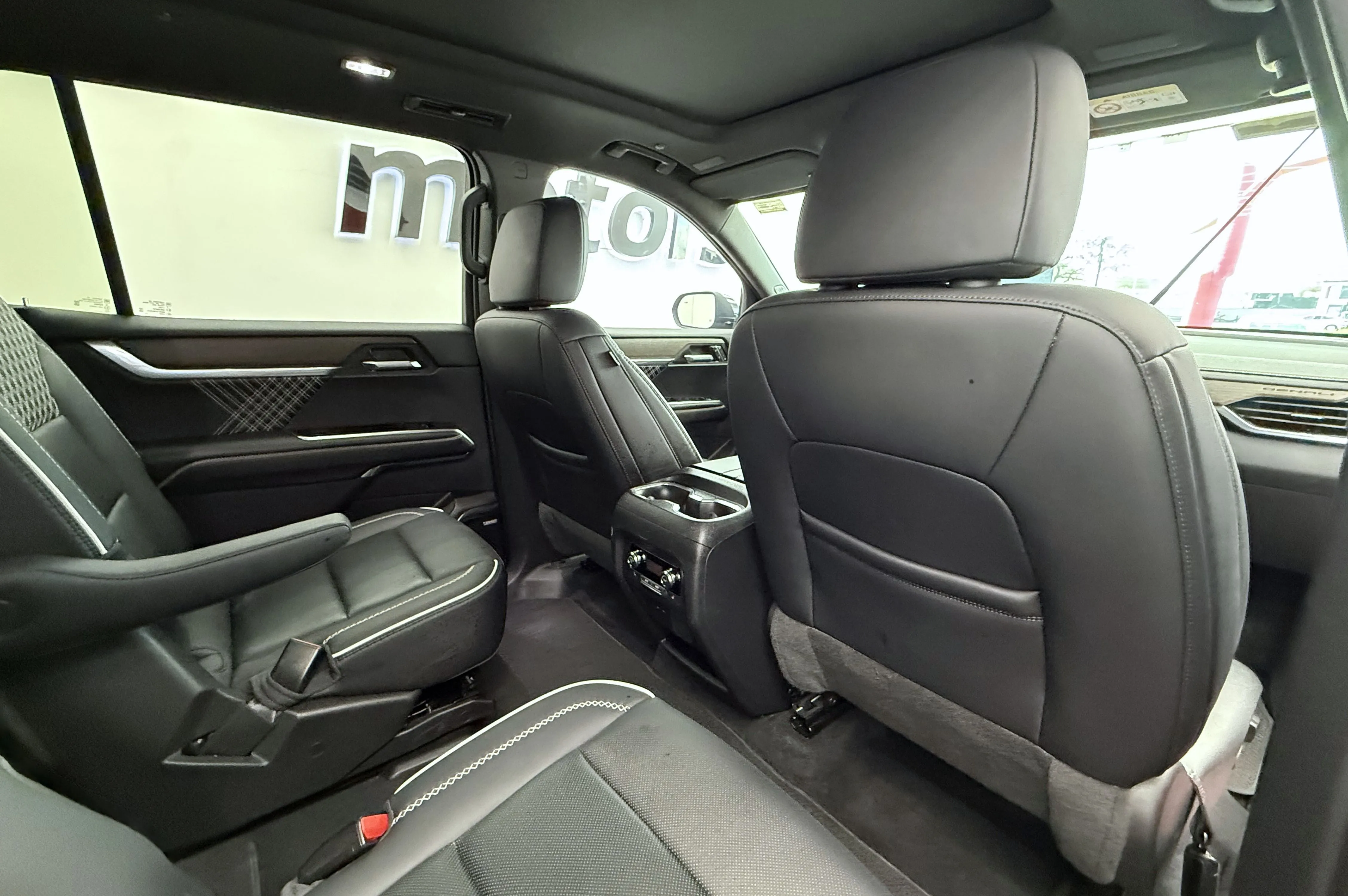 GMC ACADIA DENALI 2025