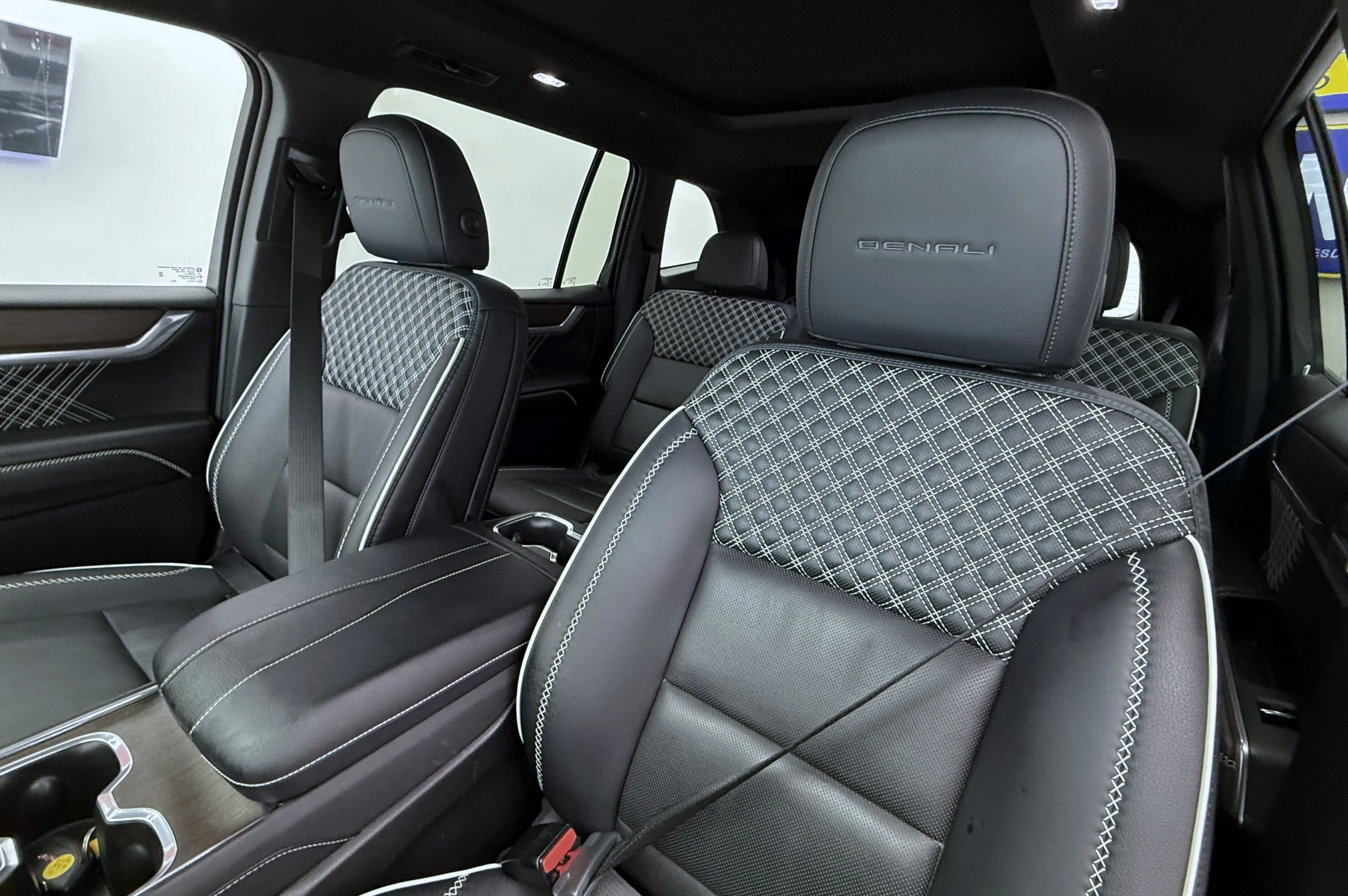 GMC ACADIA DENALI 2025