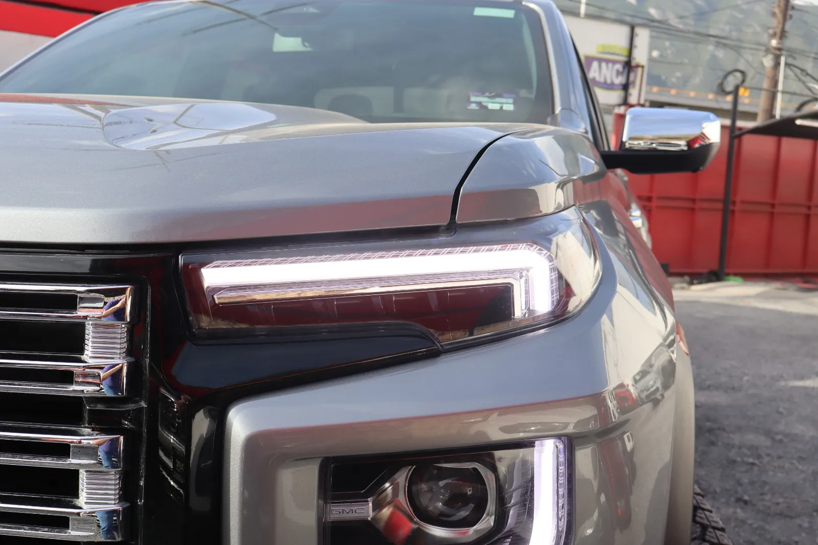 GMC CANYON DENALI 2025