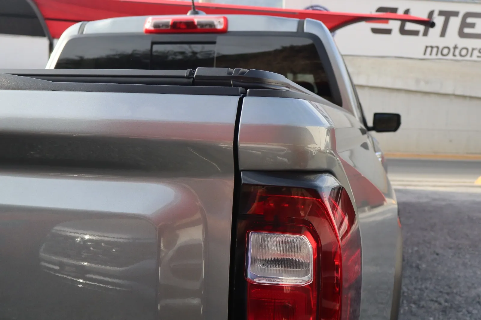 GMC CANYON DENALI 2025