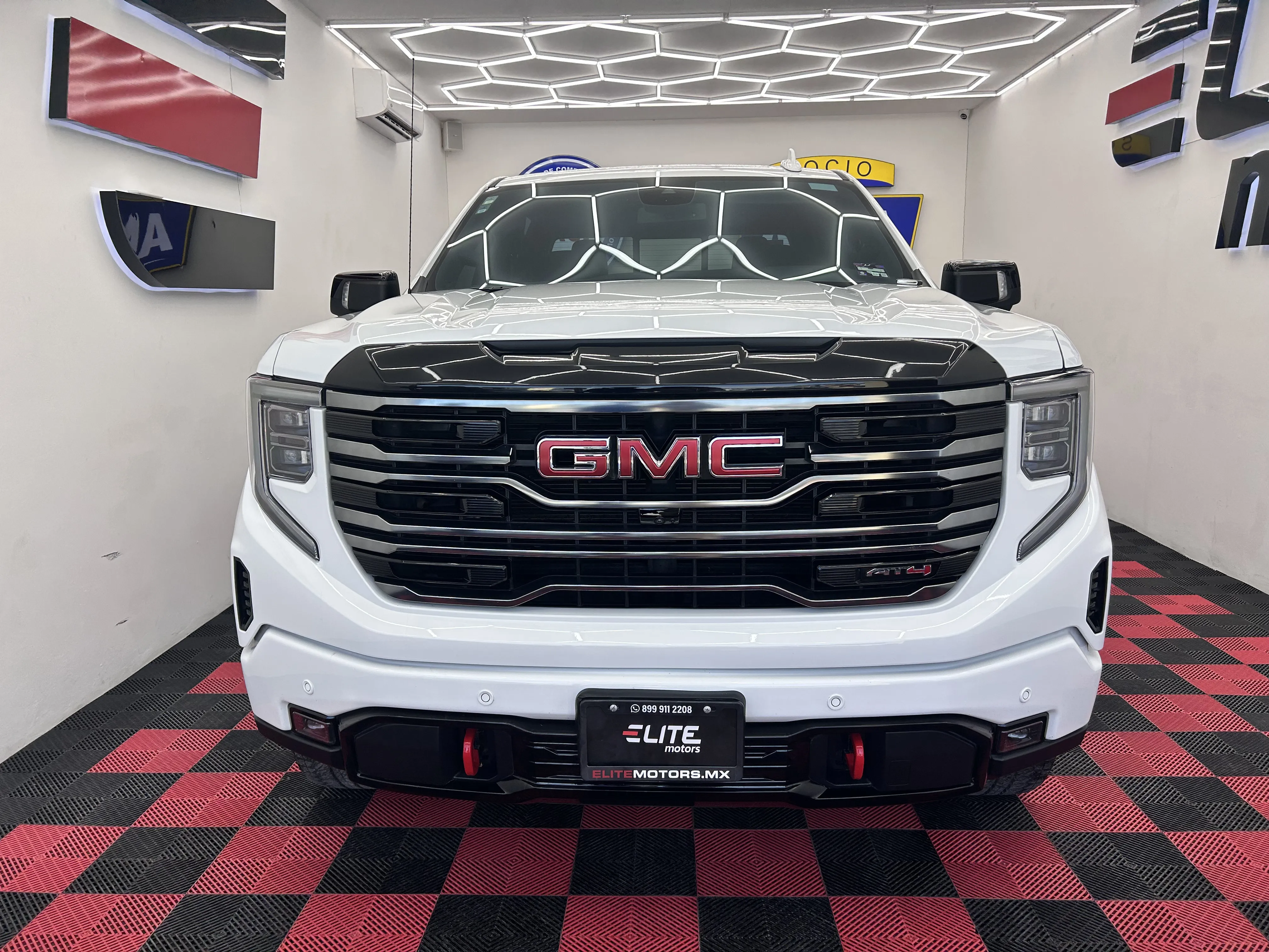 GMC Sierra AT4 2025