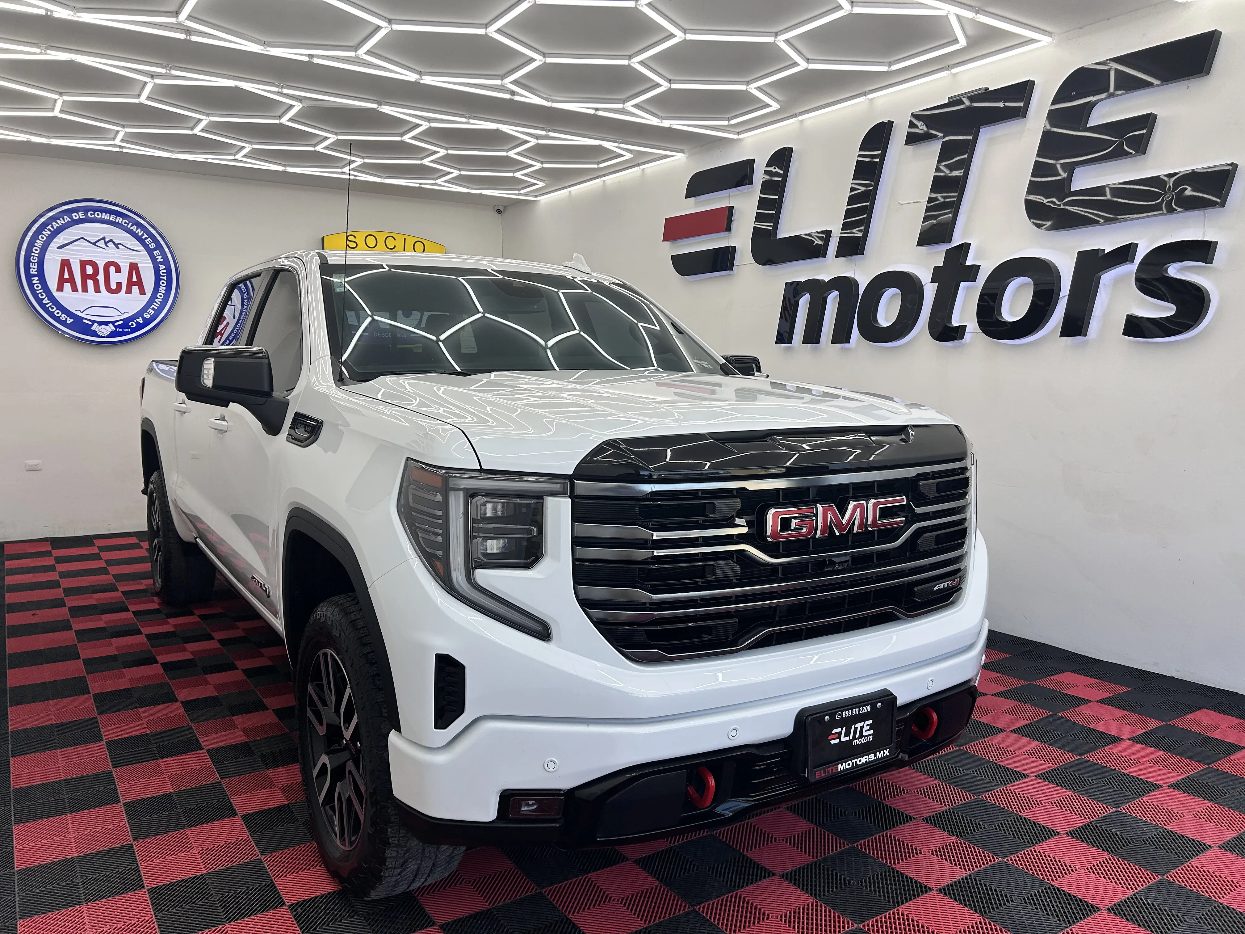 GMC Sierra AT4 2025