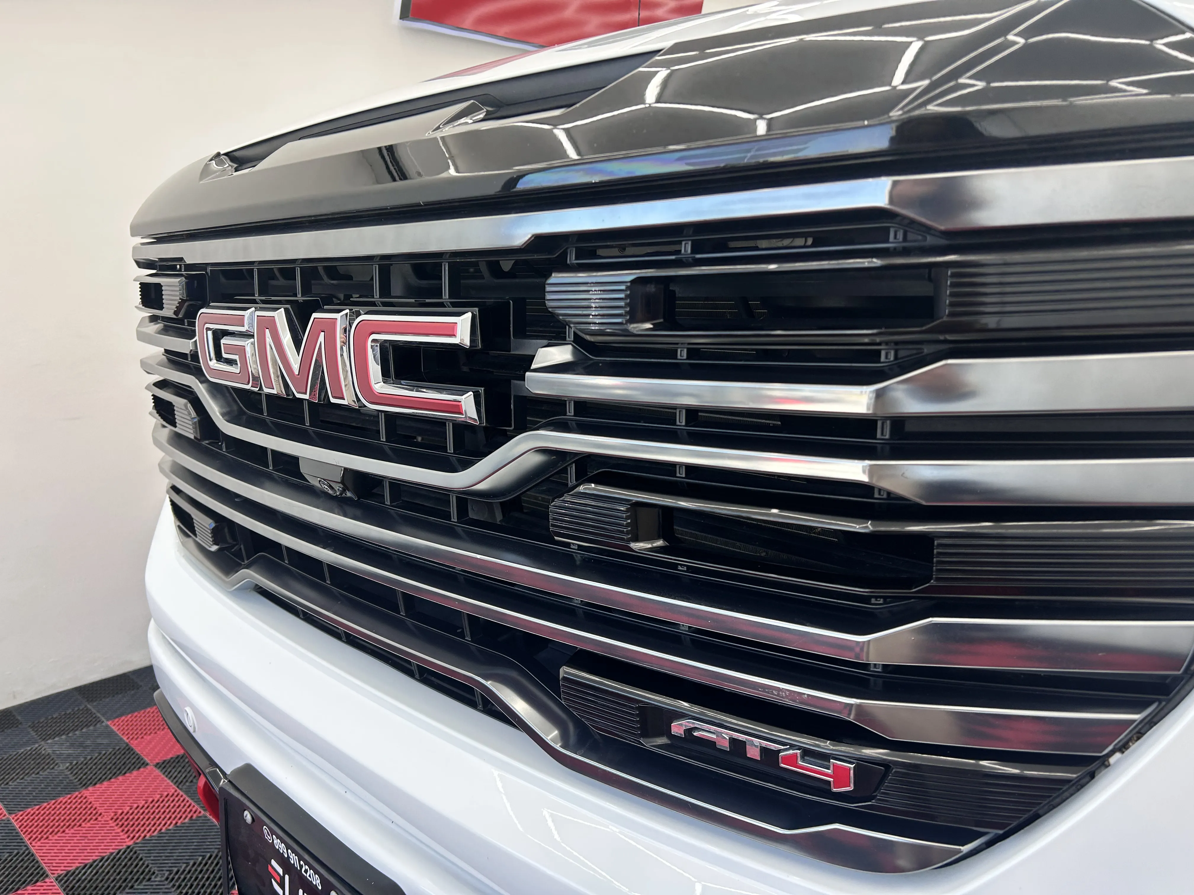GMC Sierra AT4 2025