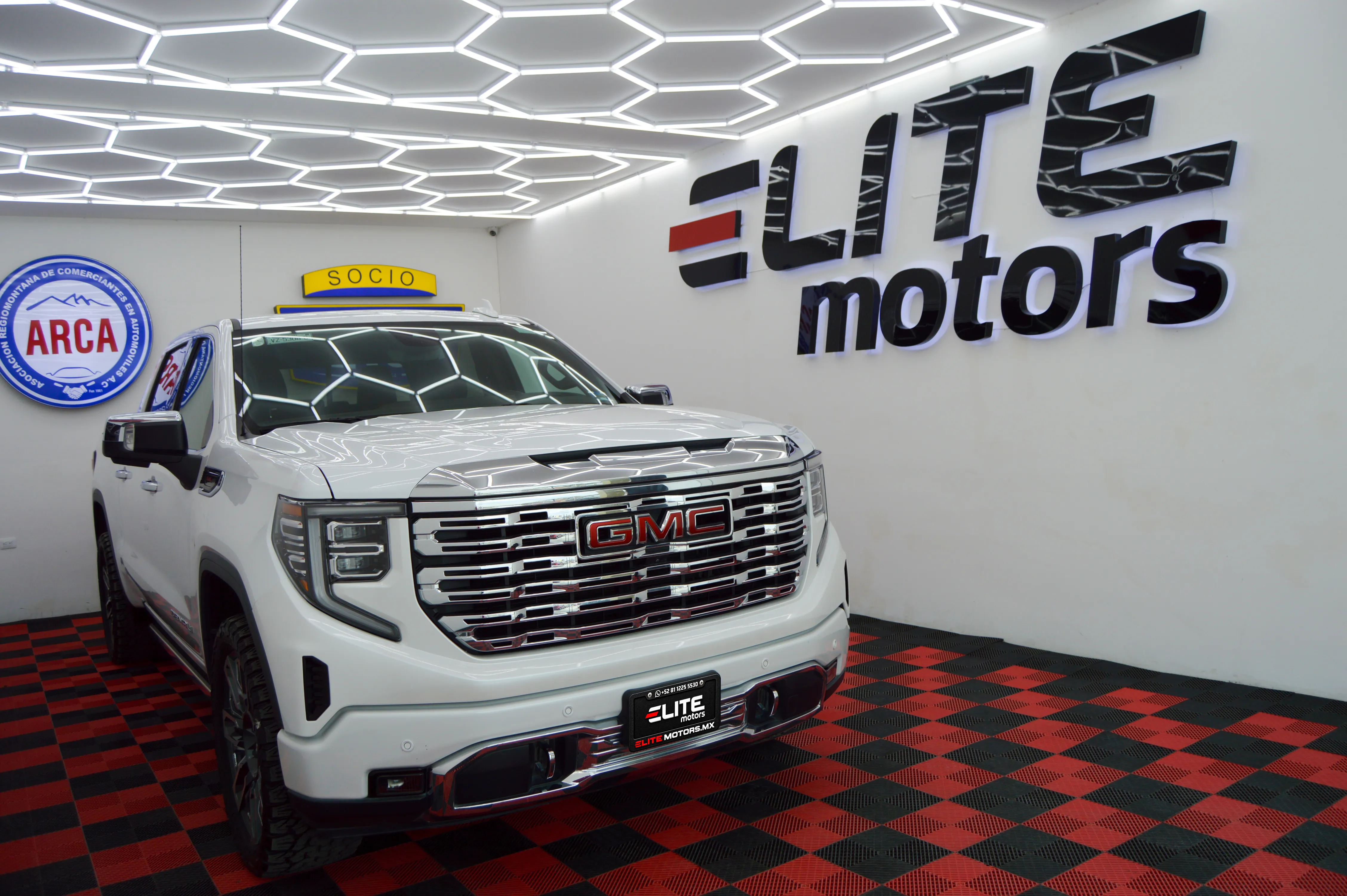 GMC SIERRA DENALI 2024