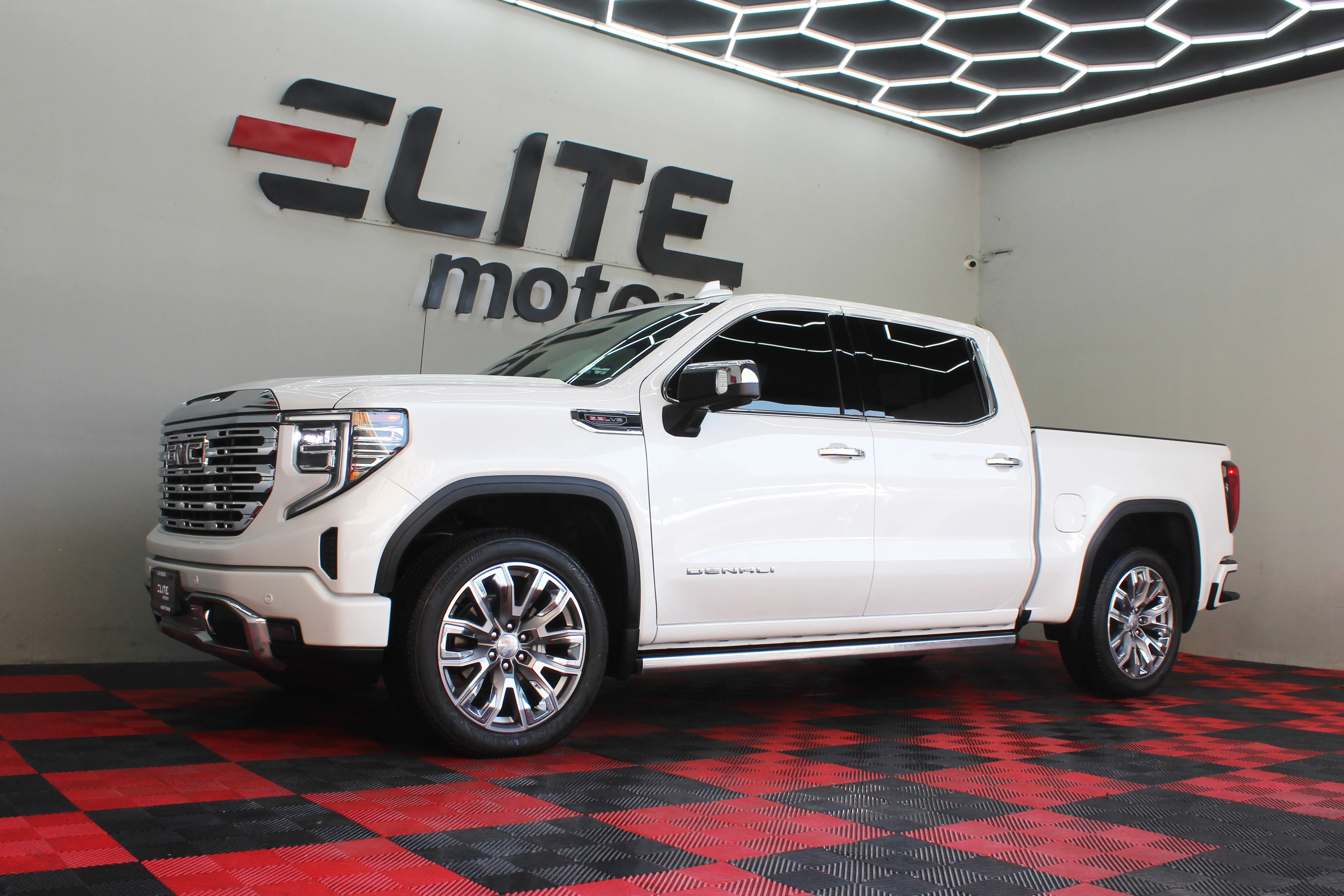 GMC Sierra Denali 2025