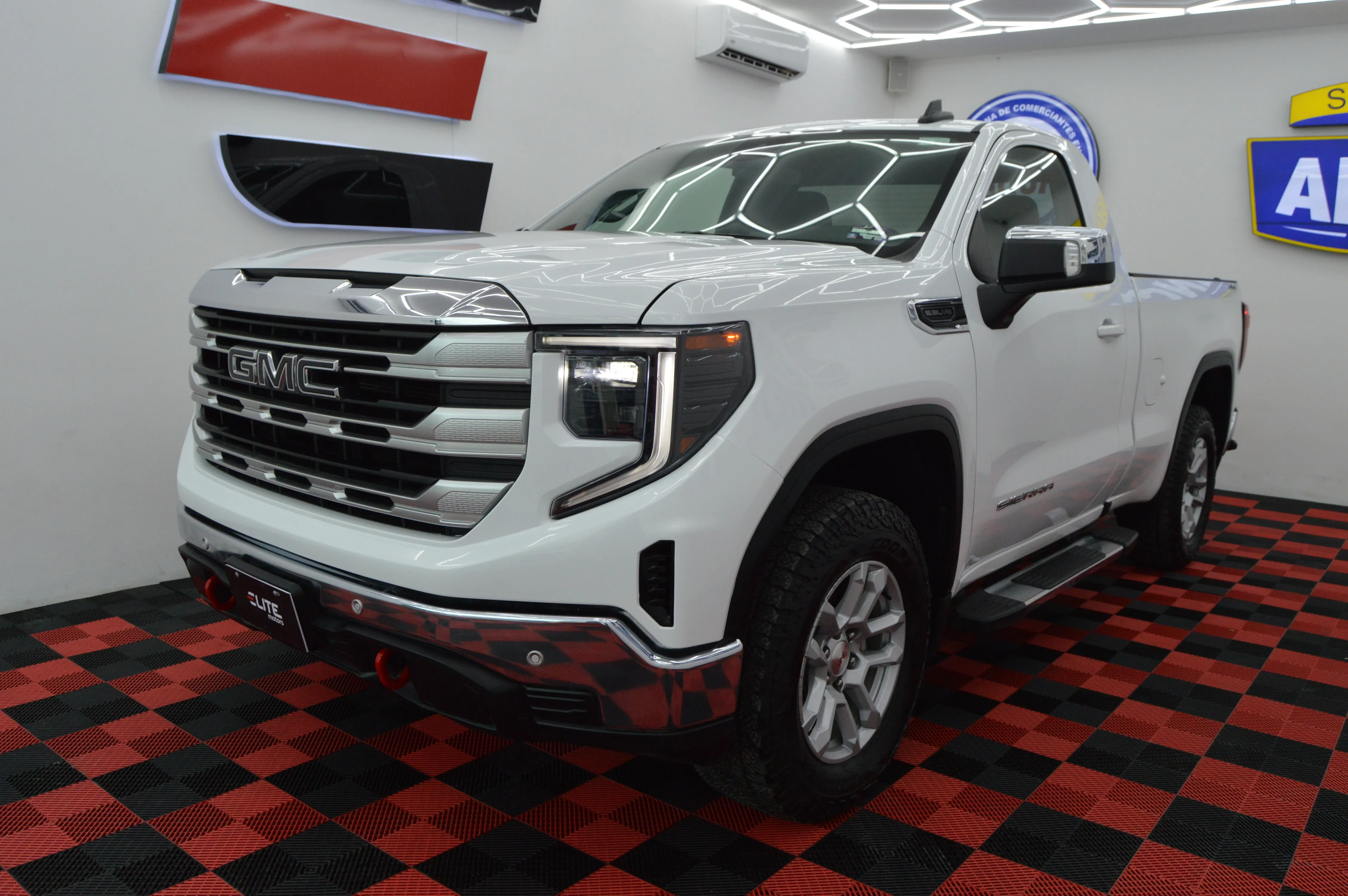 GMC Sierra SLE 2024
