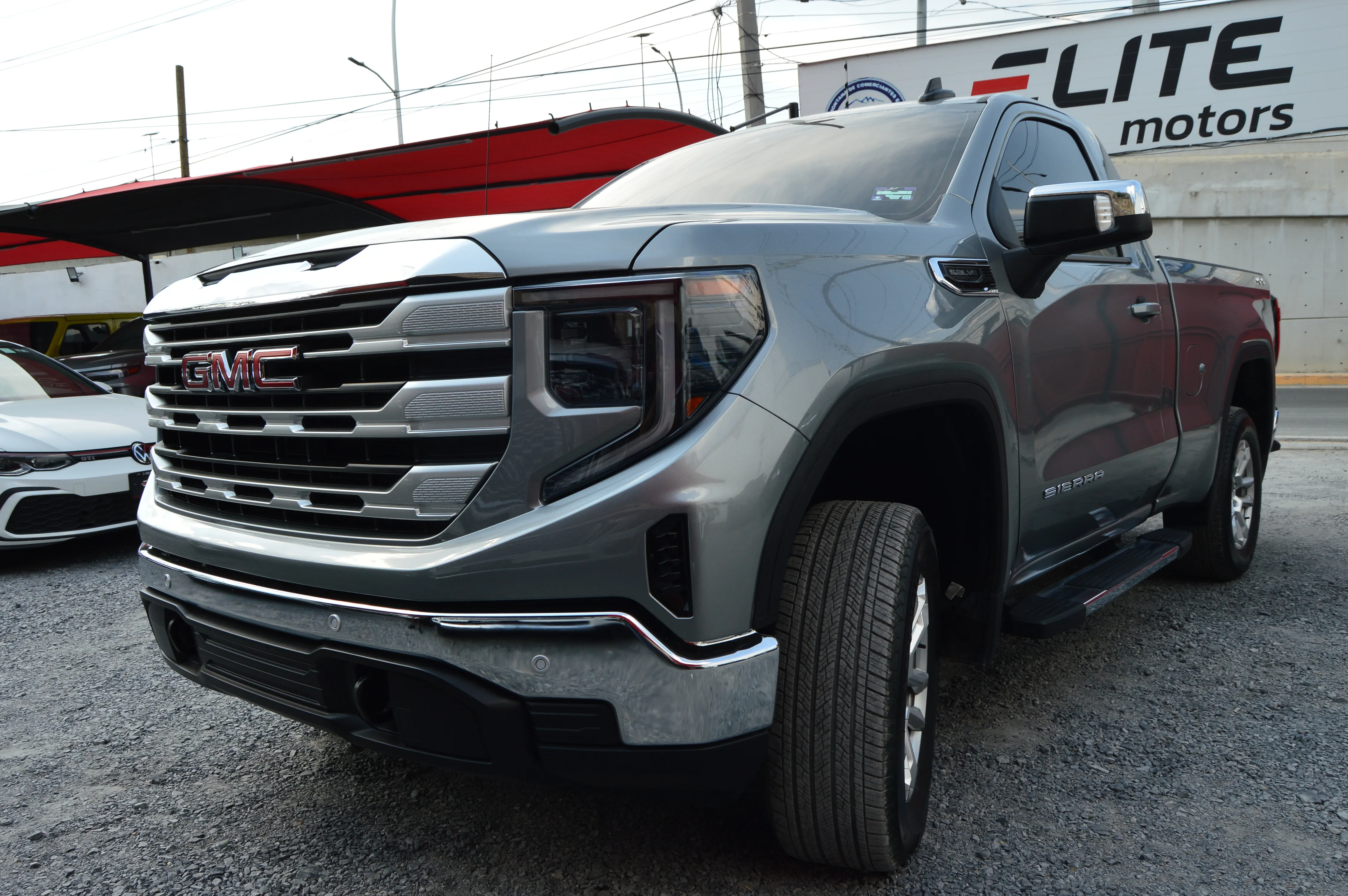 GMC SIERRA SLE 4X4 2026