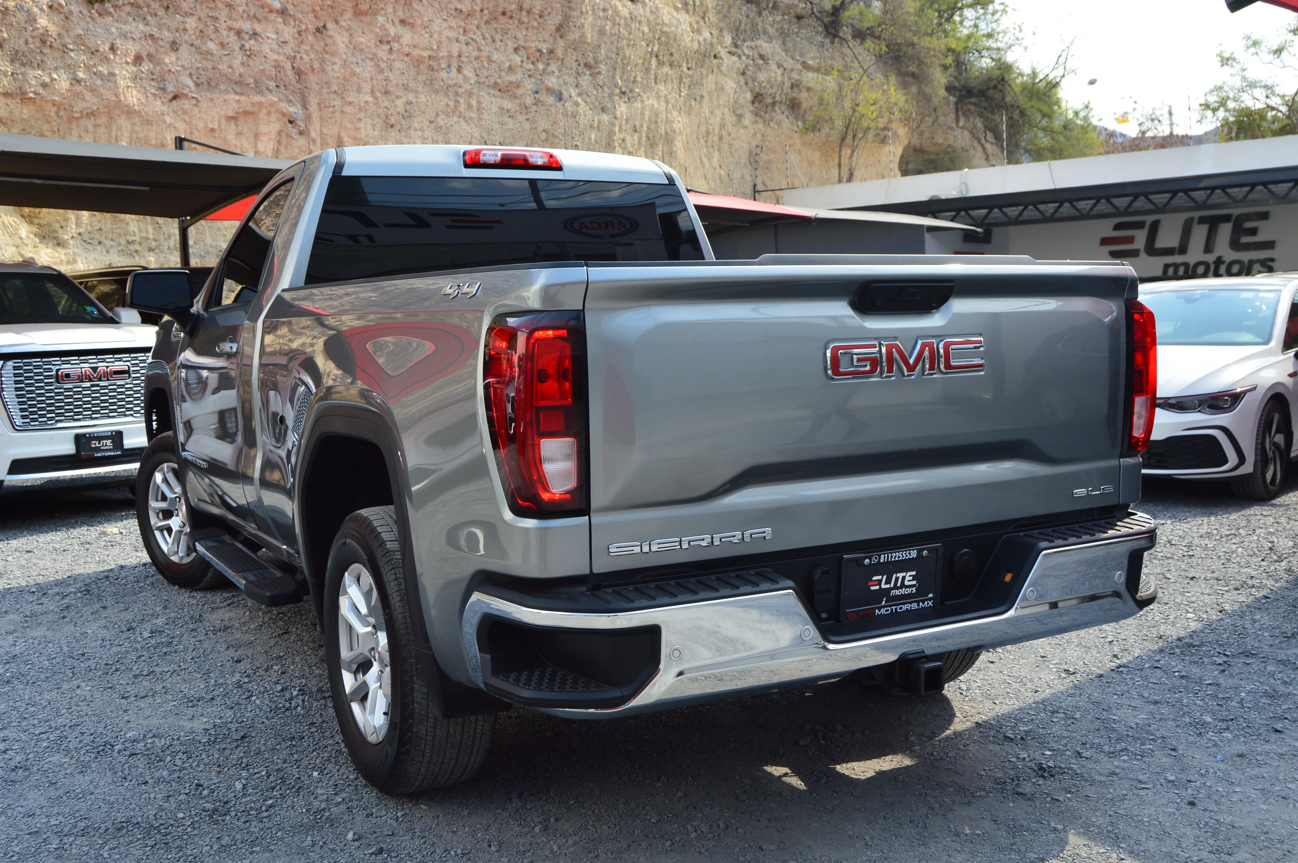 GMC SIERRA SLE 4X4 2026