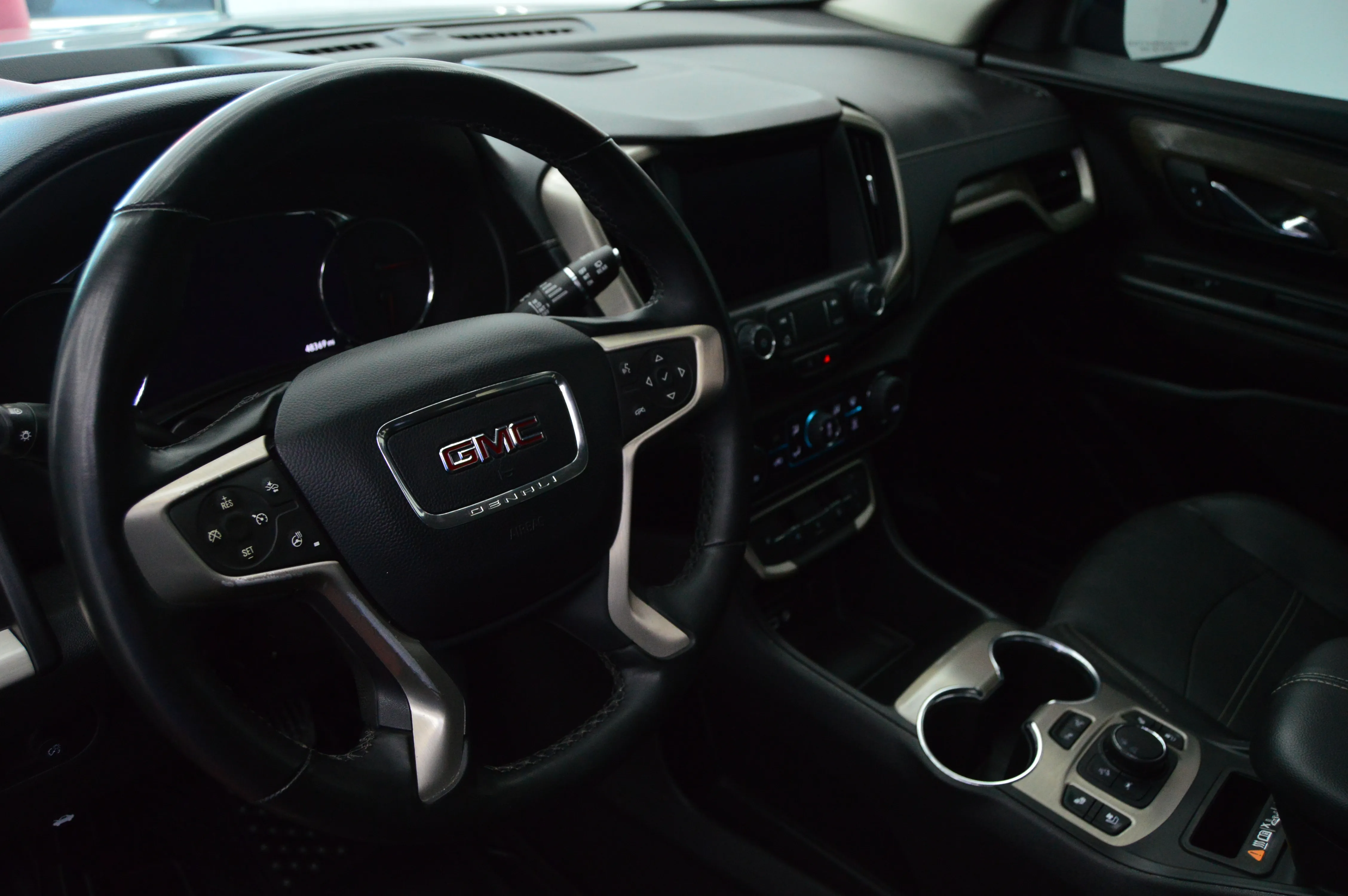 GMC TERRAIN DENALI 2023