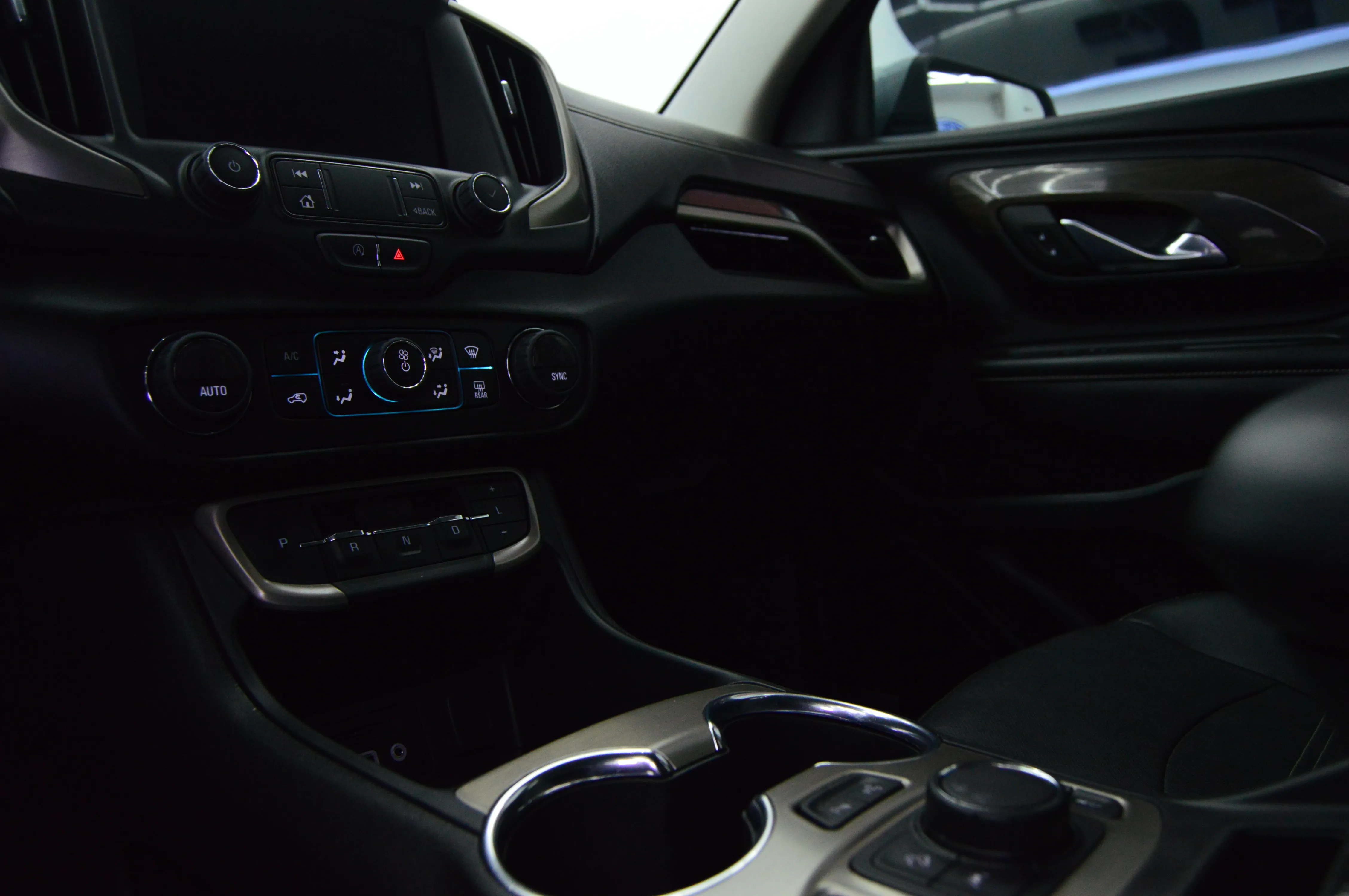 GMC TERRAIN DENALI 2023