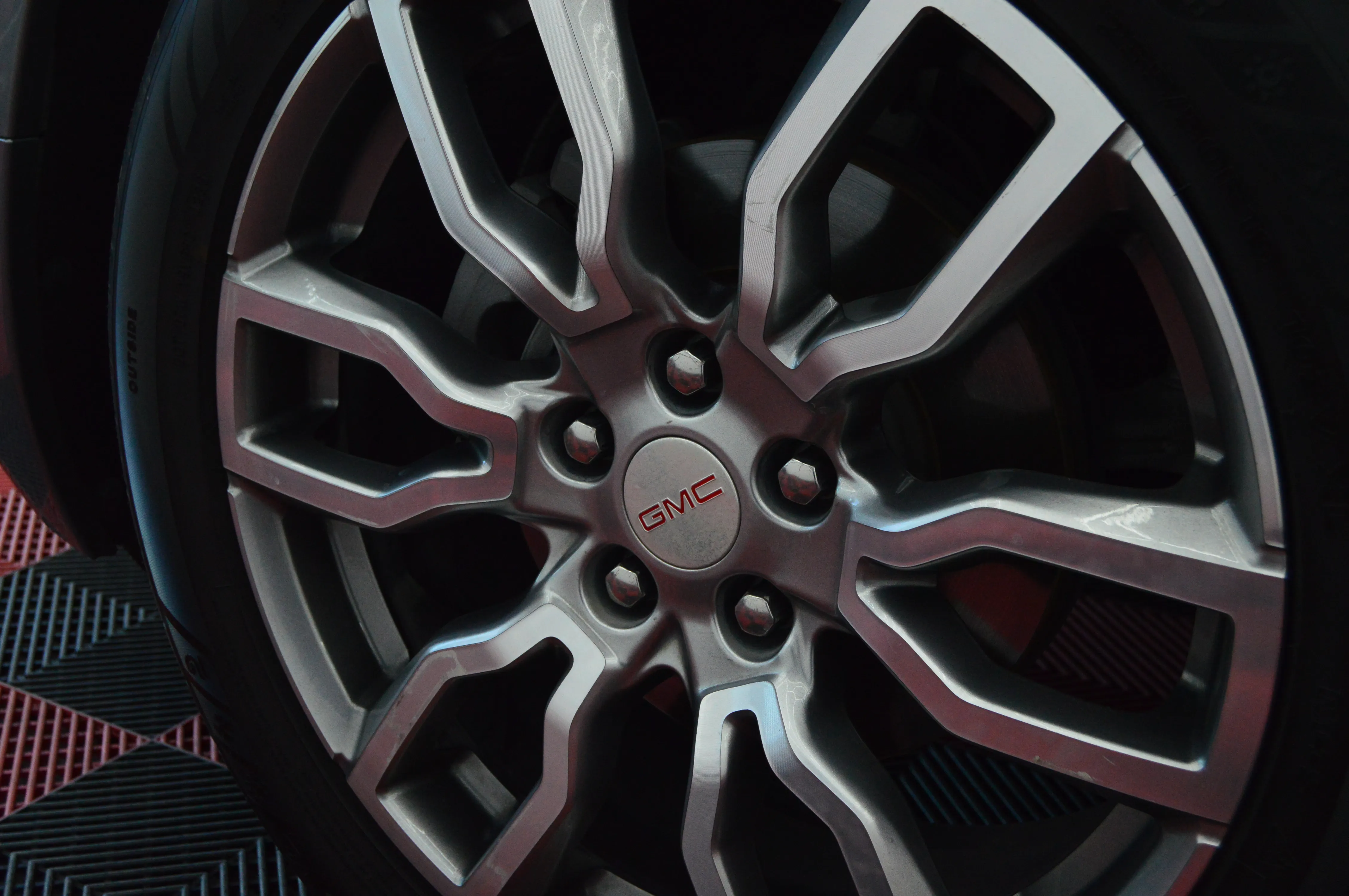 GMC TERRAIN DENALI 2023
