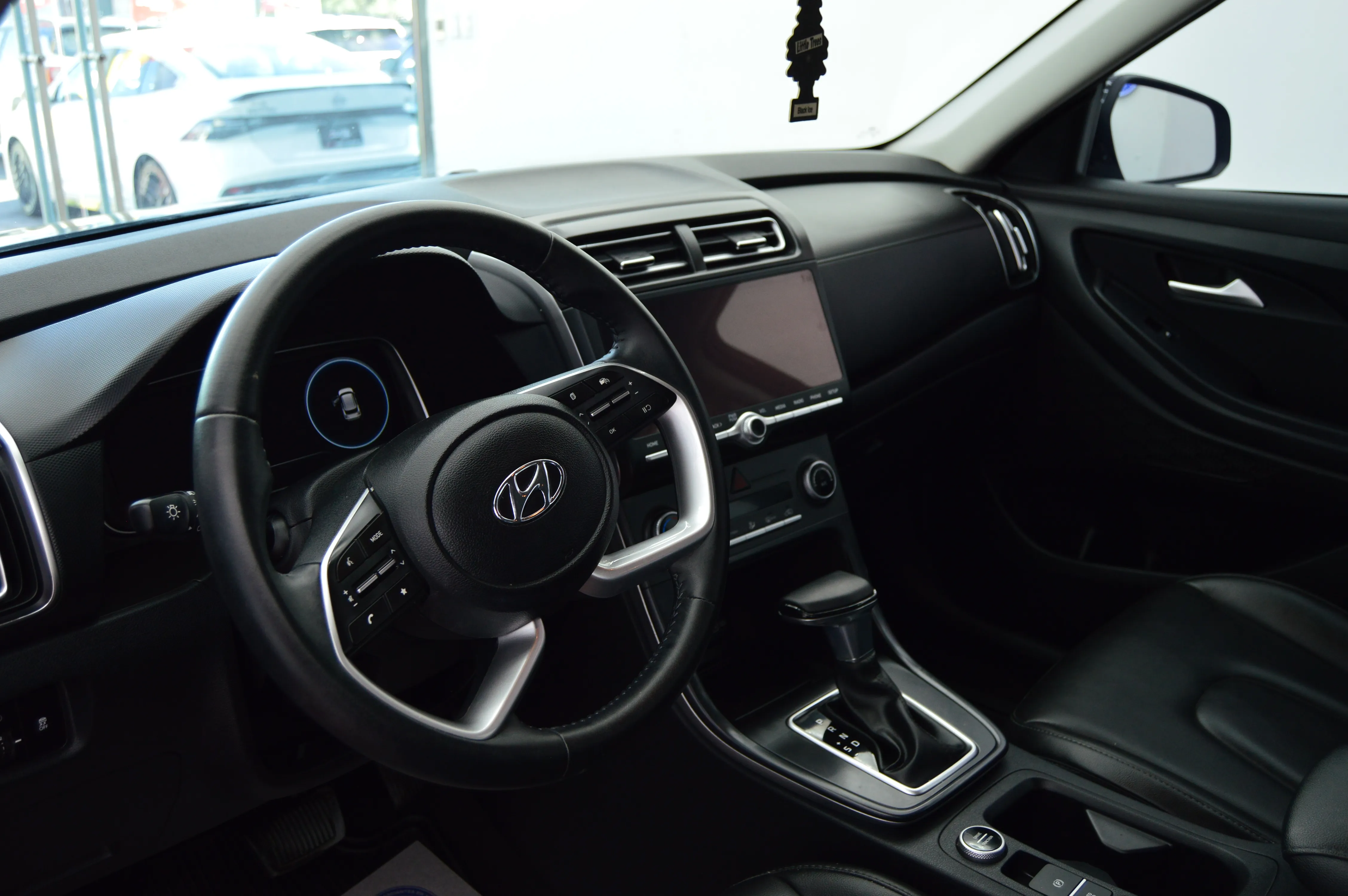 Hyundai CRETA PREMIUM 2025