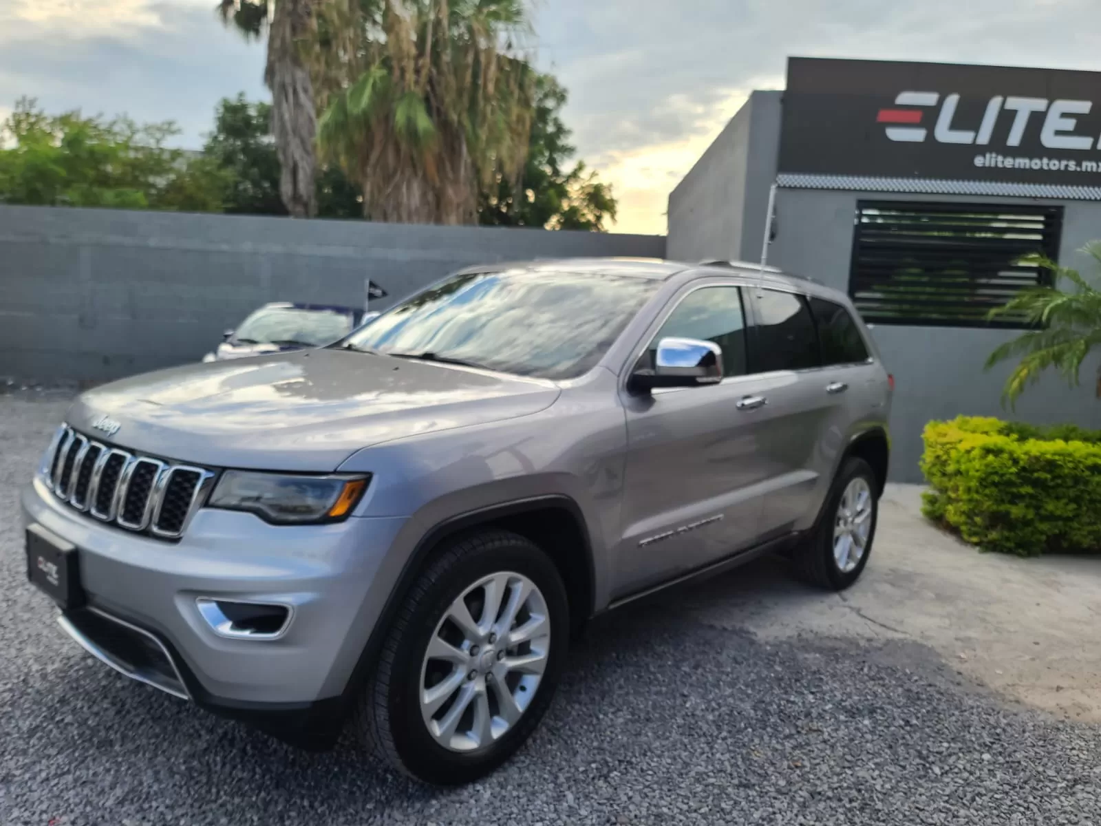Jeep Grand Cherokee Limited Lujo 2017
