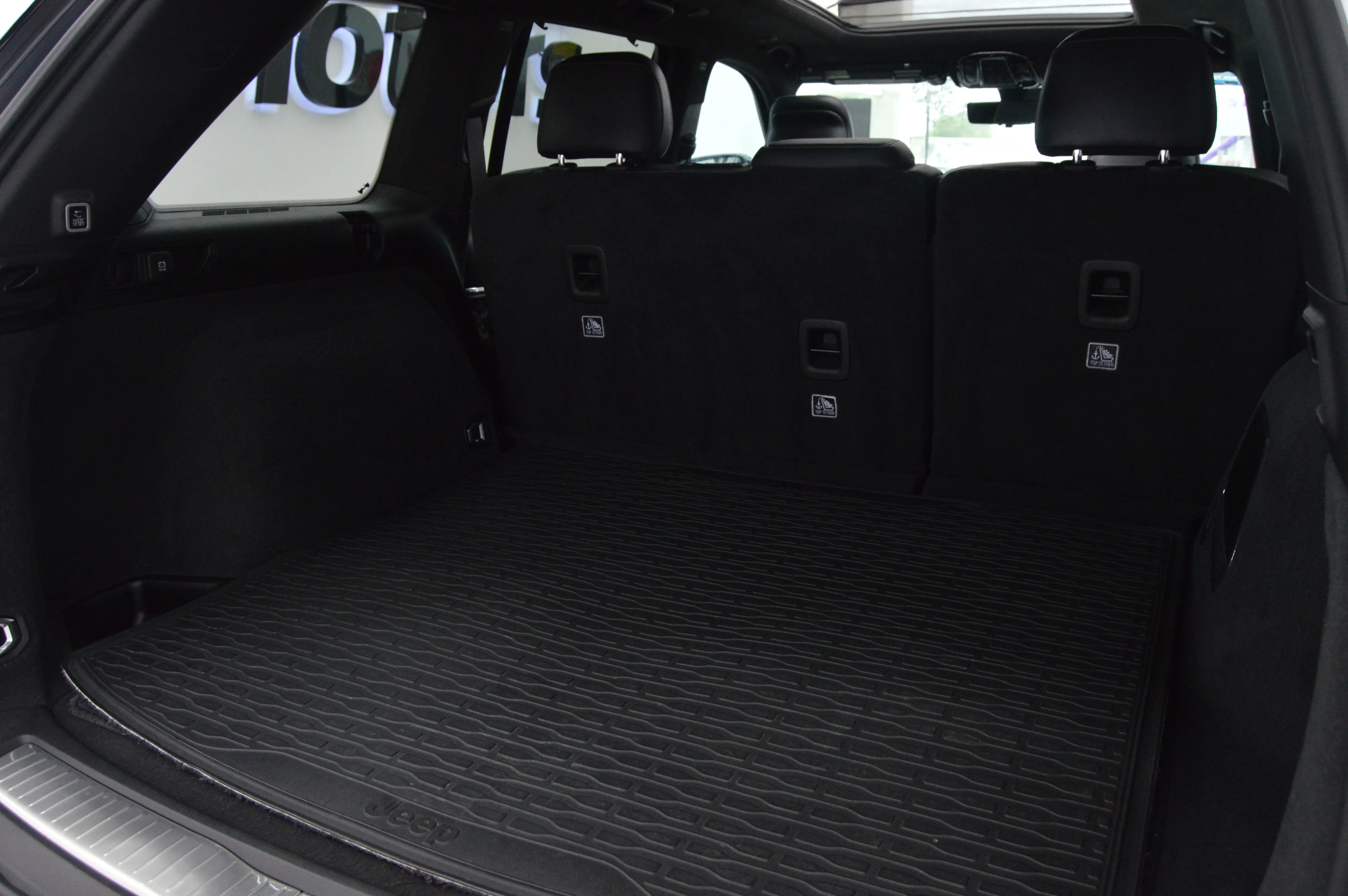 Jeep Grand Cherokee Summit Reserve 2024