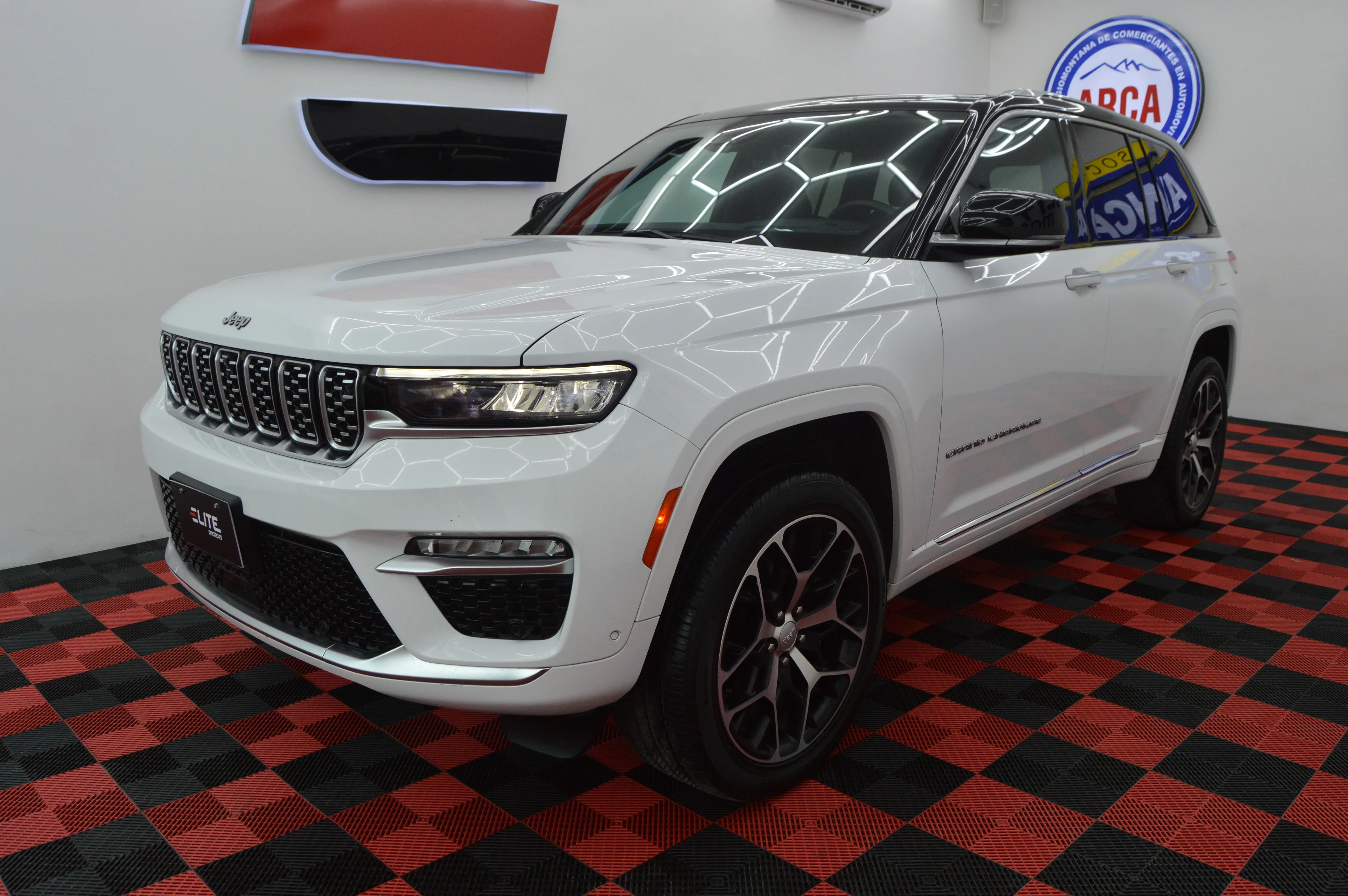 Jeep Grand Cherokee Summit Reserve 2024