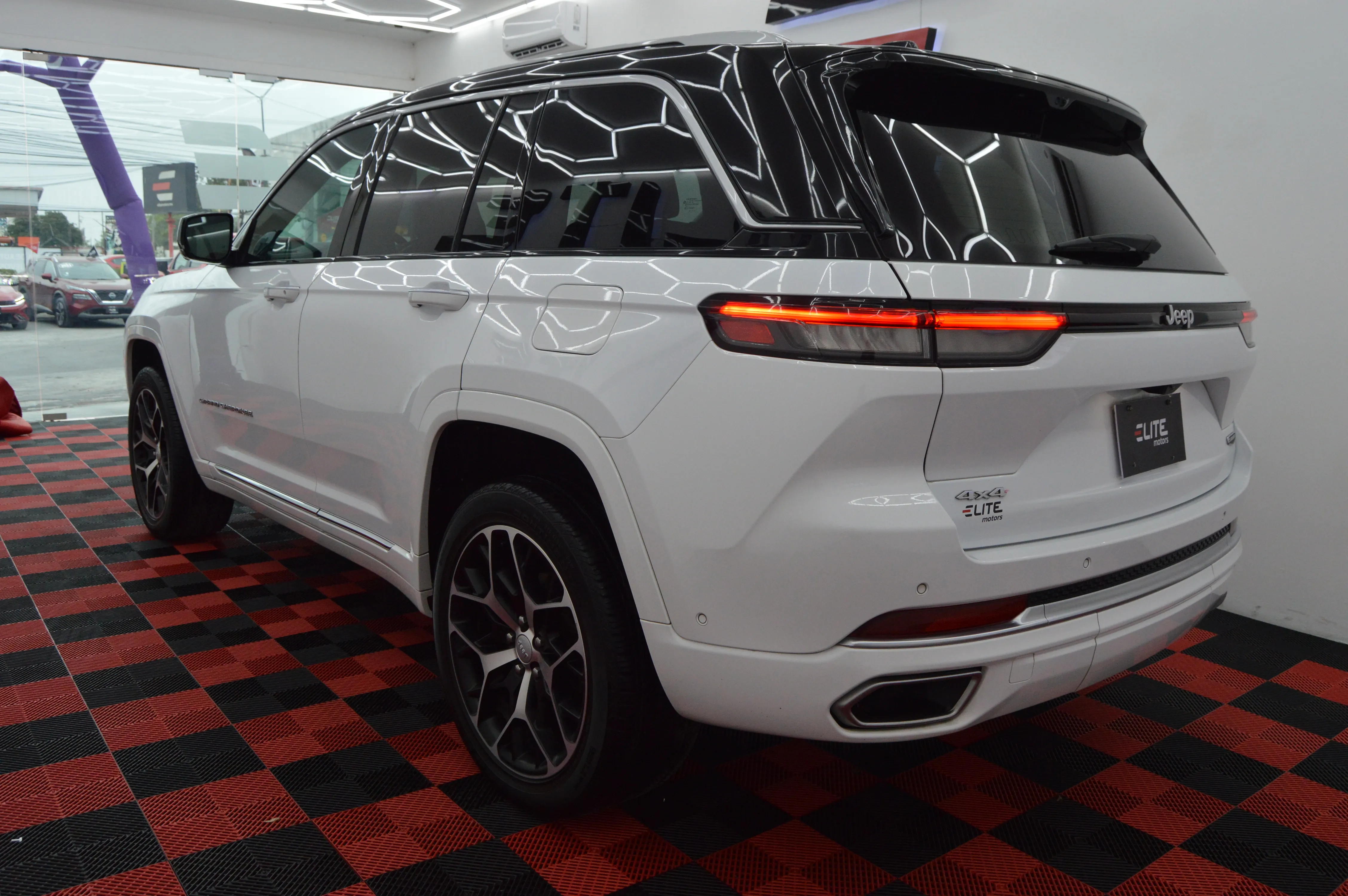 Jeep Grand Cherokee Summit Reserve 2024