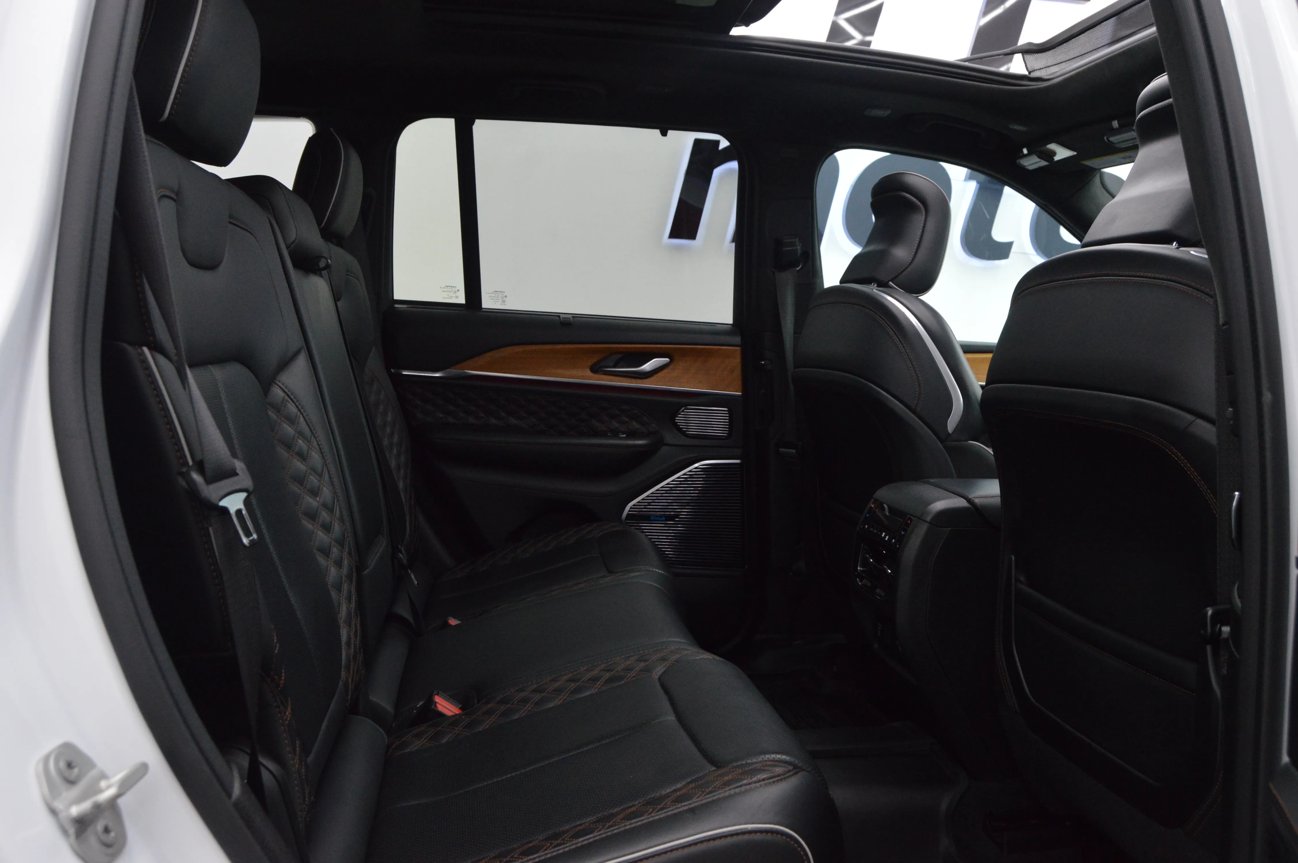 Jeep Grand Cherokee Summit Reserve 2024