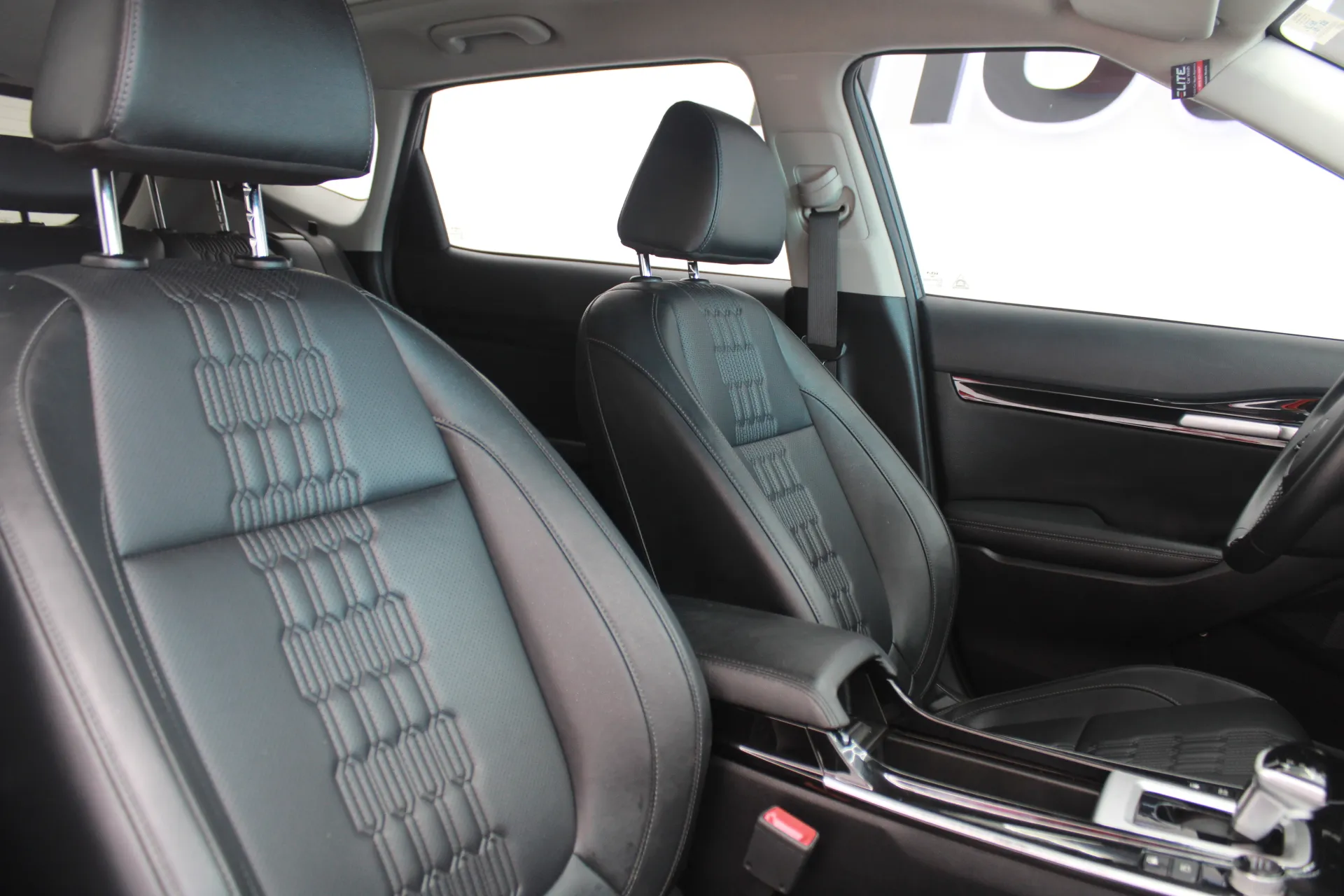 KIA SELTOS 1.4L TURBO SXL DCT 2024