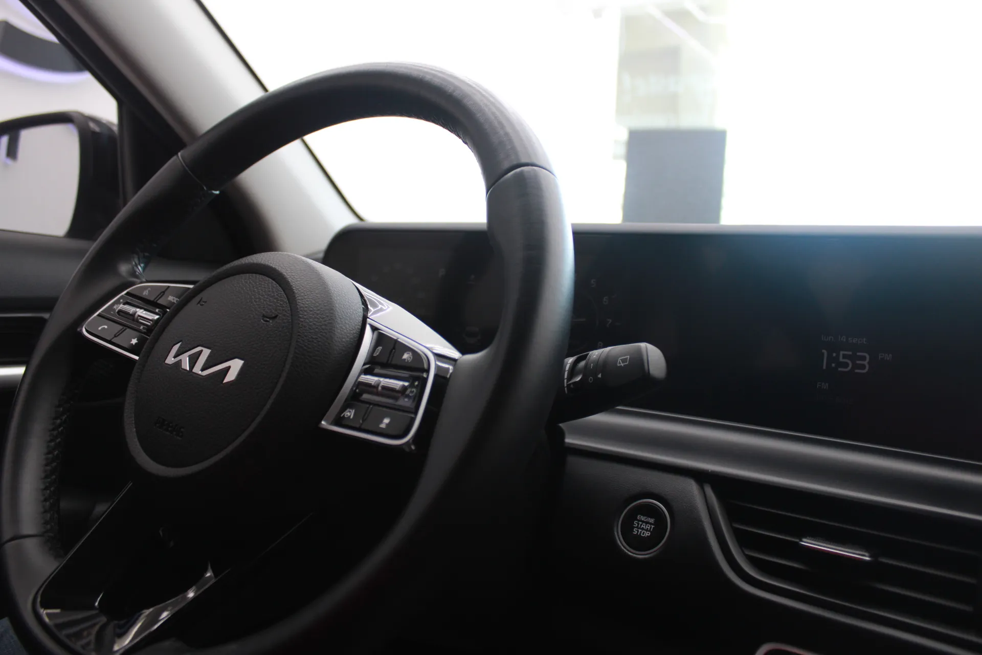 KIA SELTOS 1.4L TURBO SXL DCT 2024