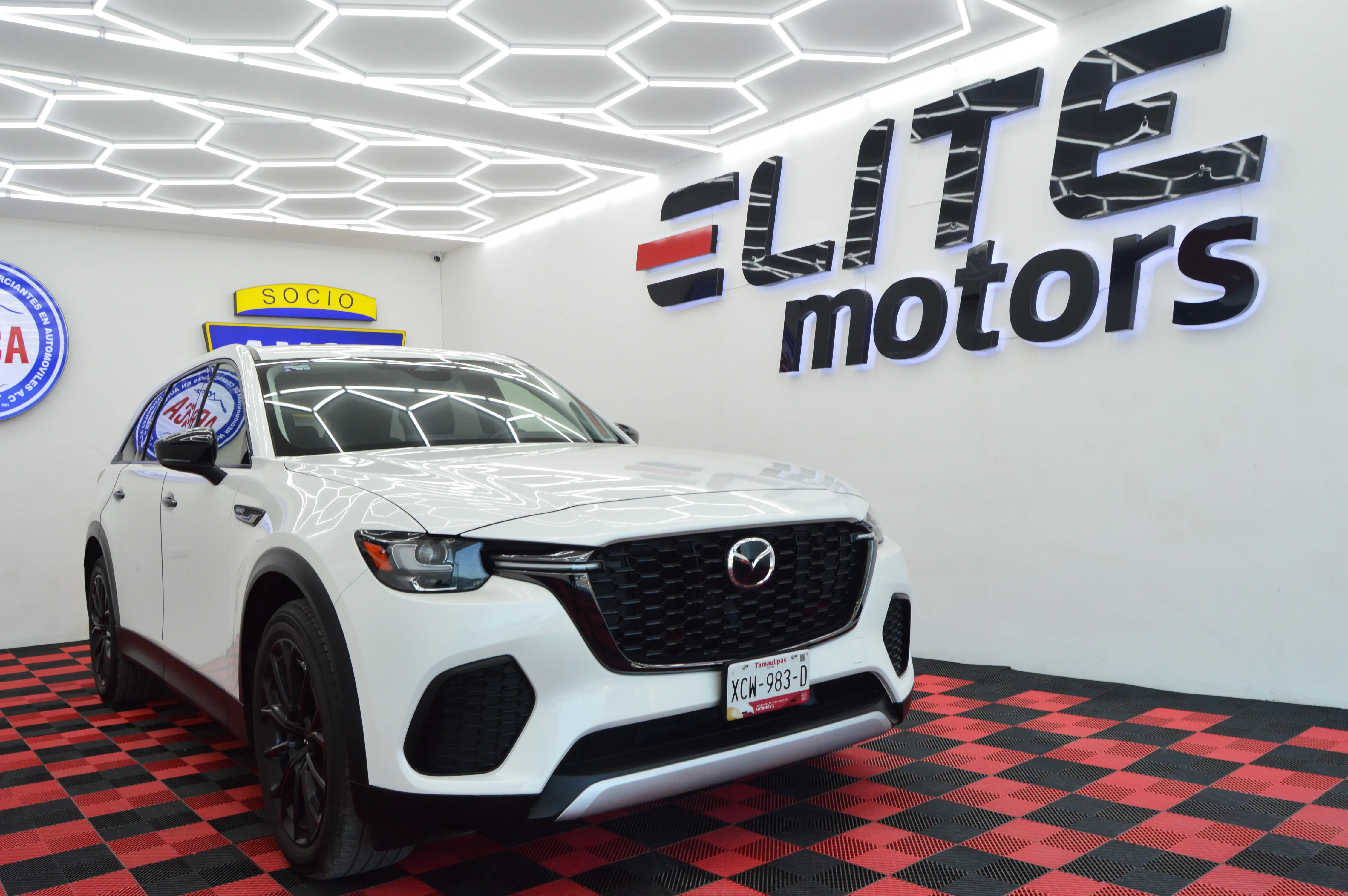 Mazda CX-70 SIGNATURE 2025