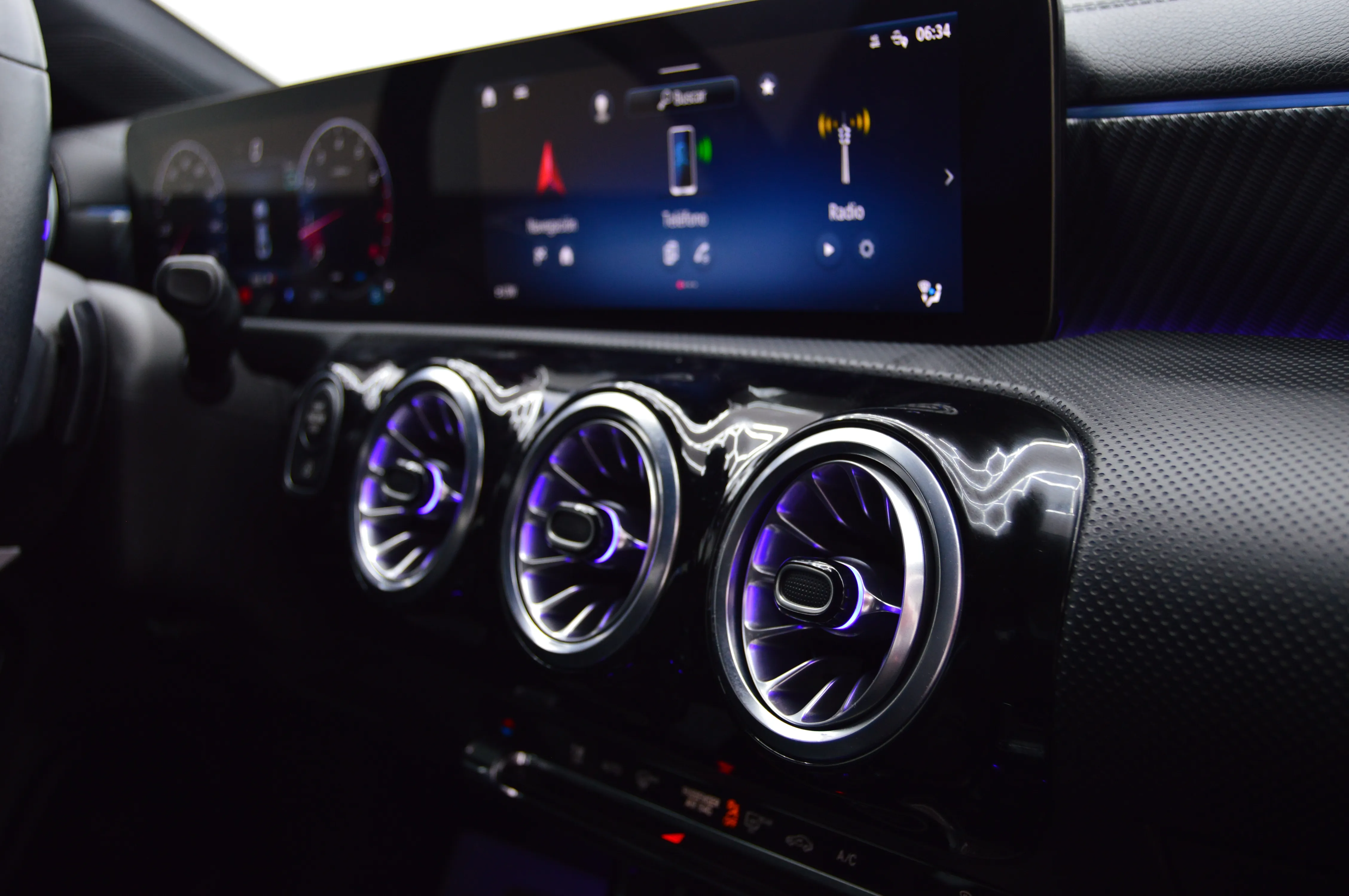 Mercedes Benz CLA 200 MHEV 2025
