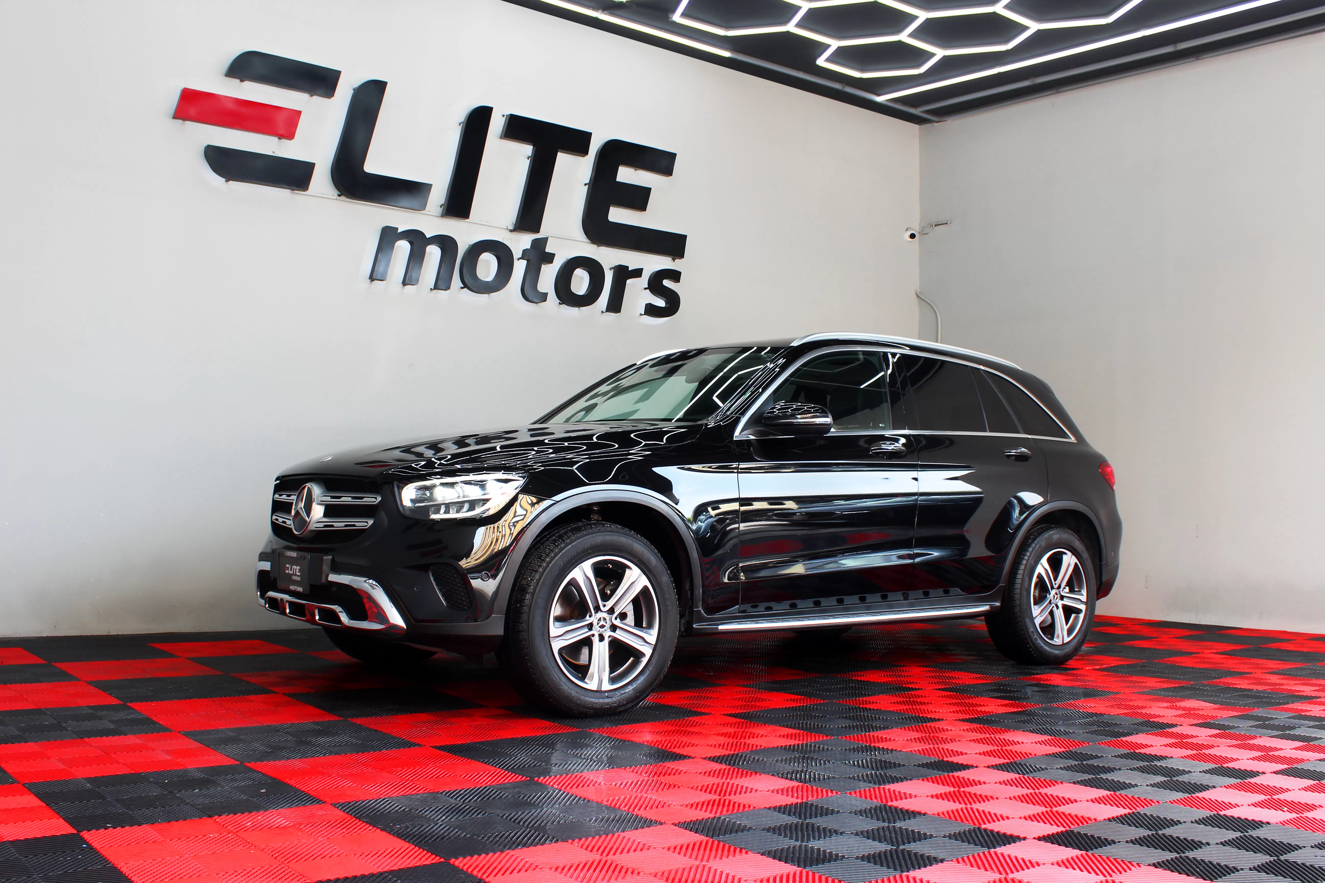Mercedes Benz GLC 300 2021