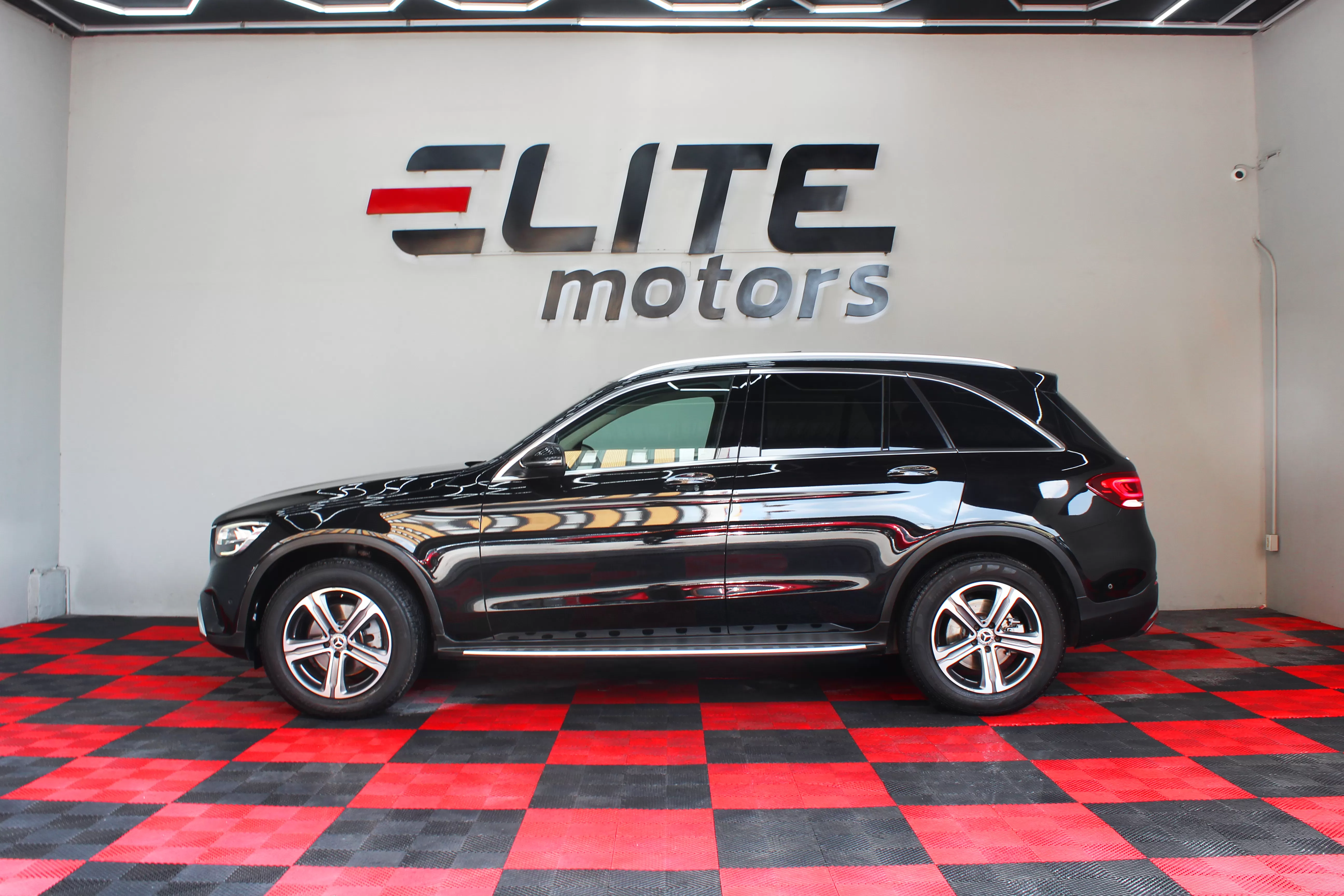 Mercedes Benz GLC 300 2021