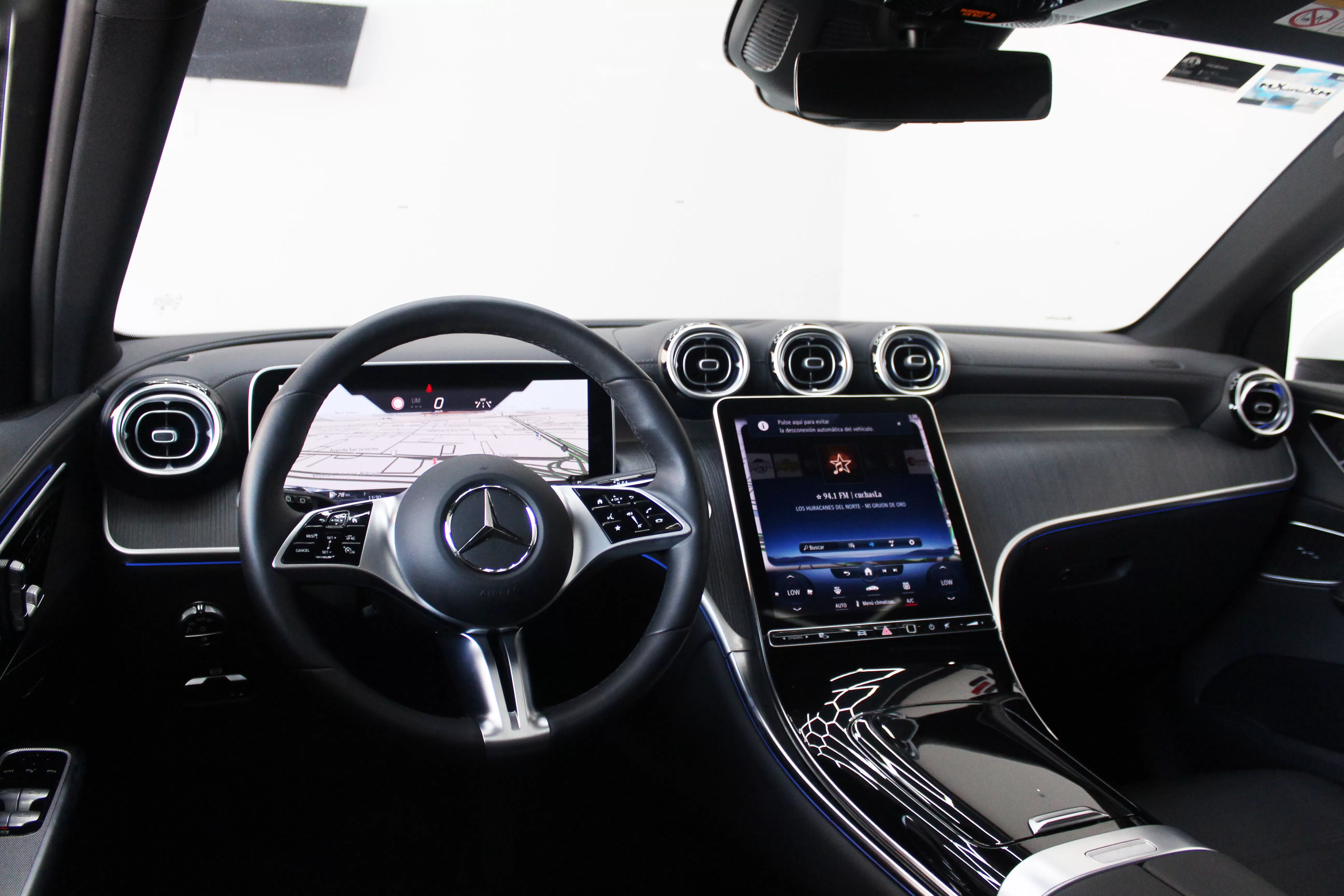 Mercedes Benz GLC 300 2023