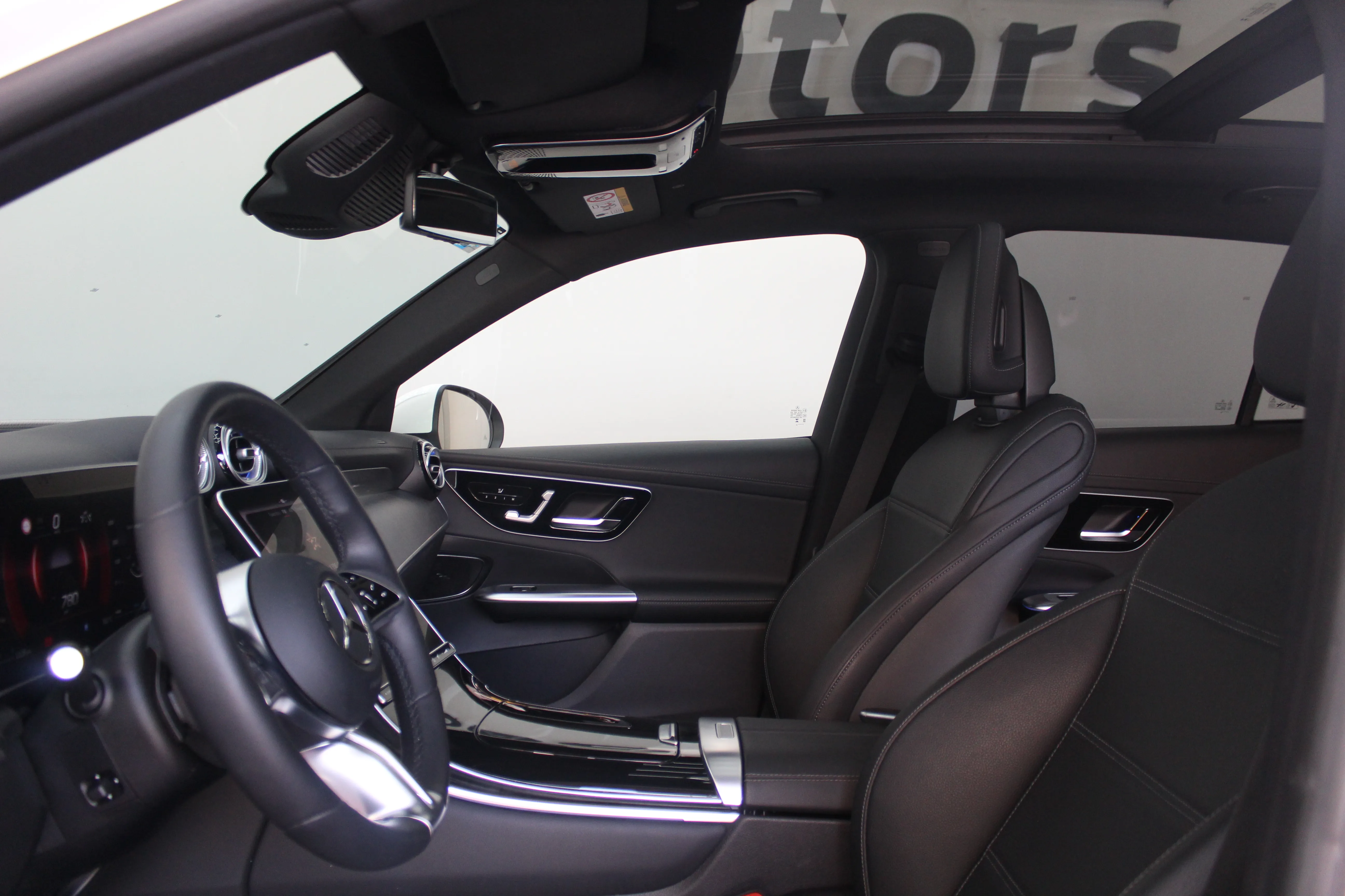 Mercedes Benz GLC 300 2023