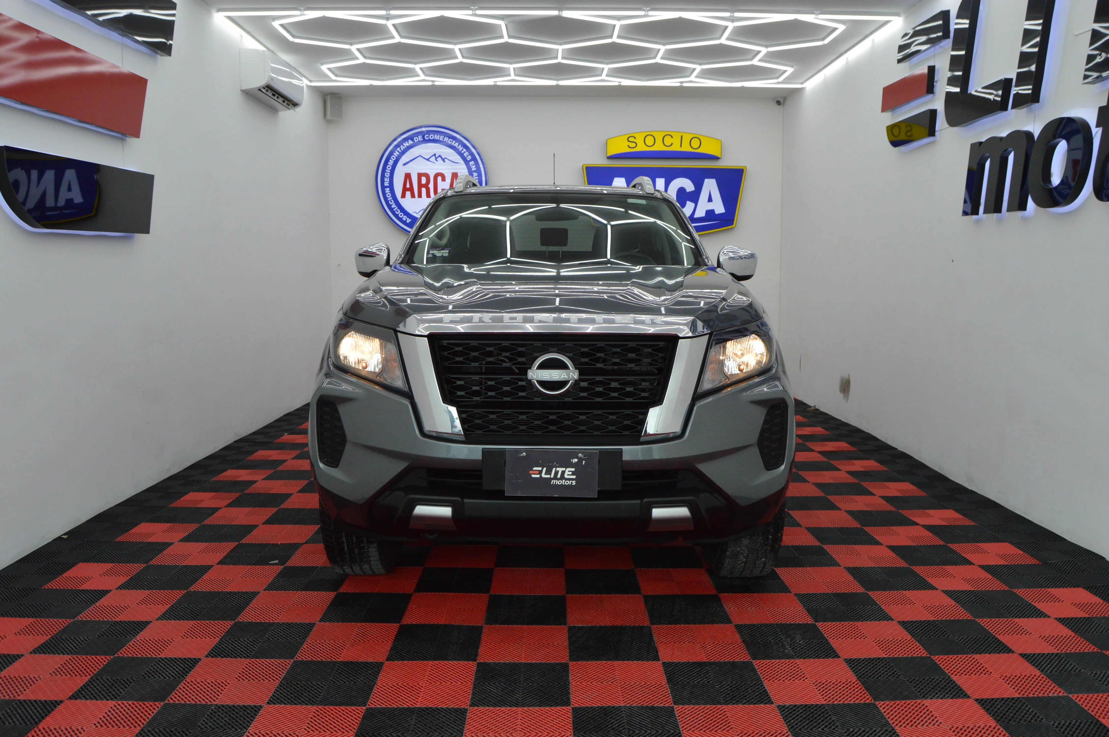 Nissan Frontier LE 2024