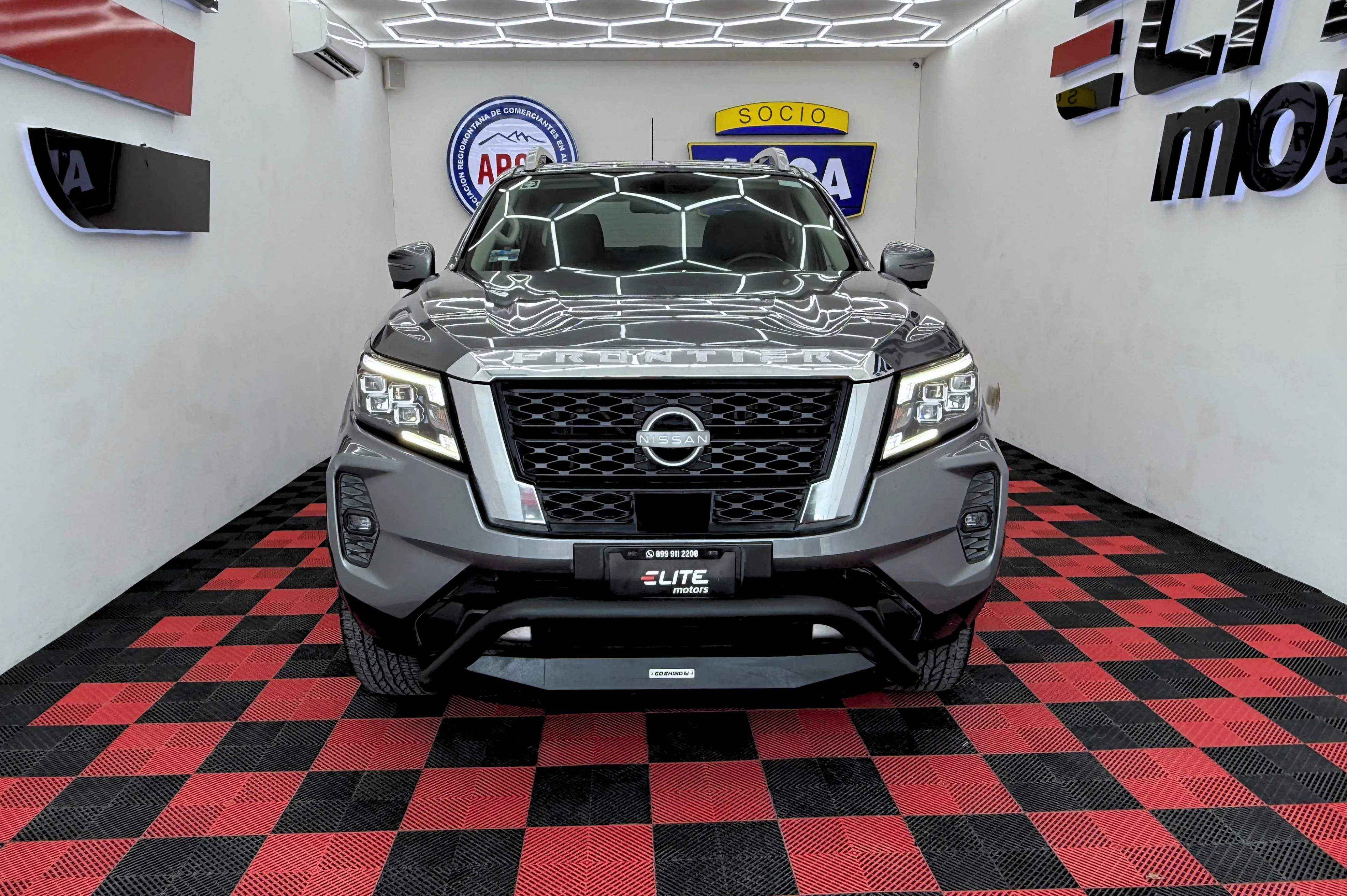 Nissan FRONTIER PLATINUM LE 2023