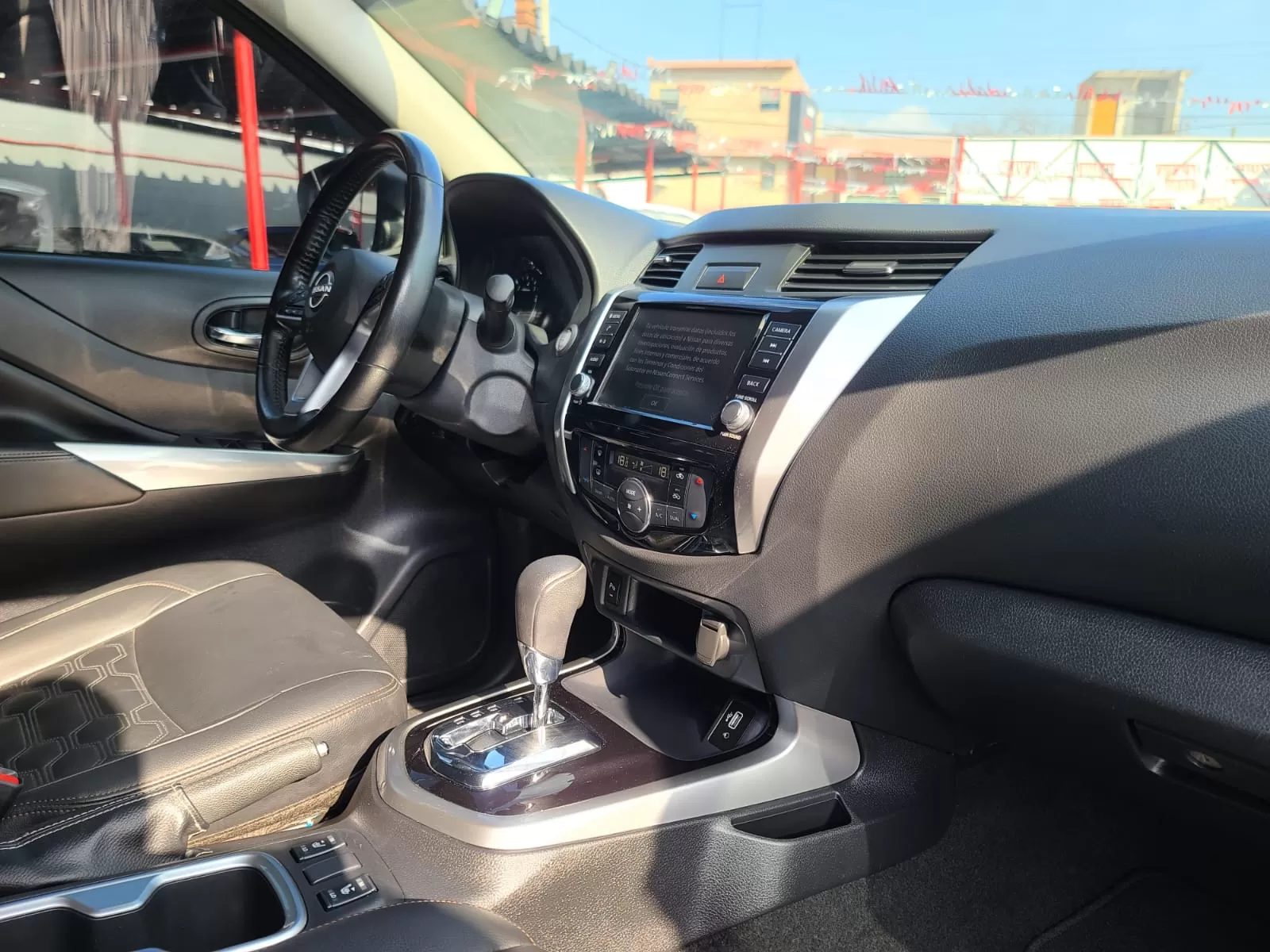 Nissan Frontier Platinum LE 2023