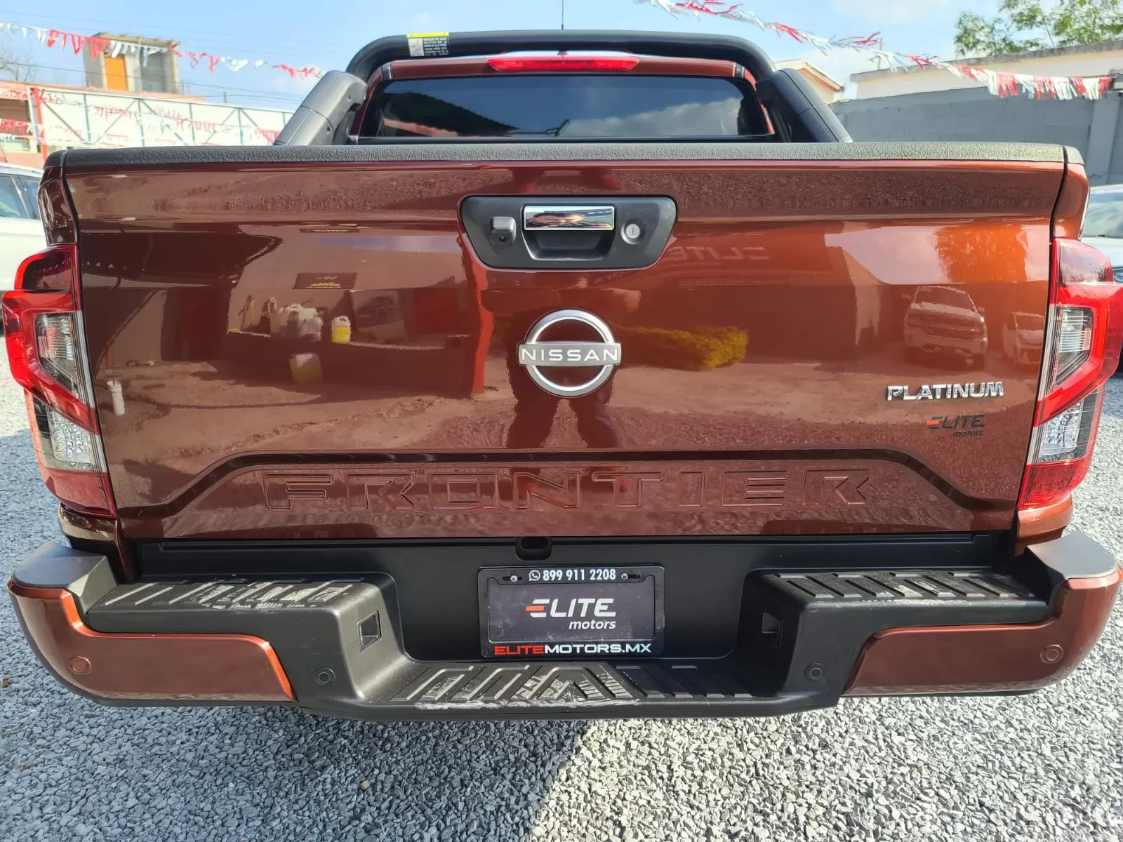 Nissan Frontier Platinum LE 2023