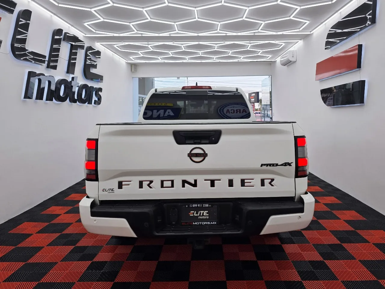 Nissan Frontier Pro-4X 2023
