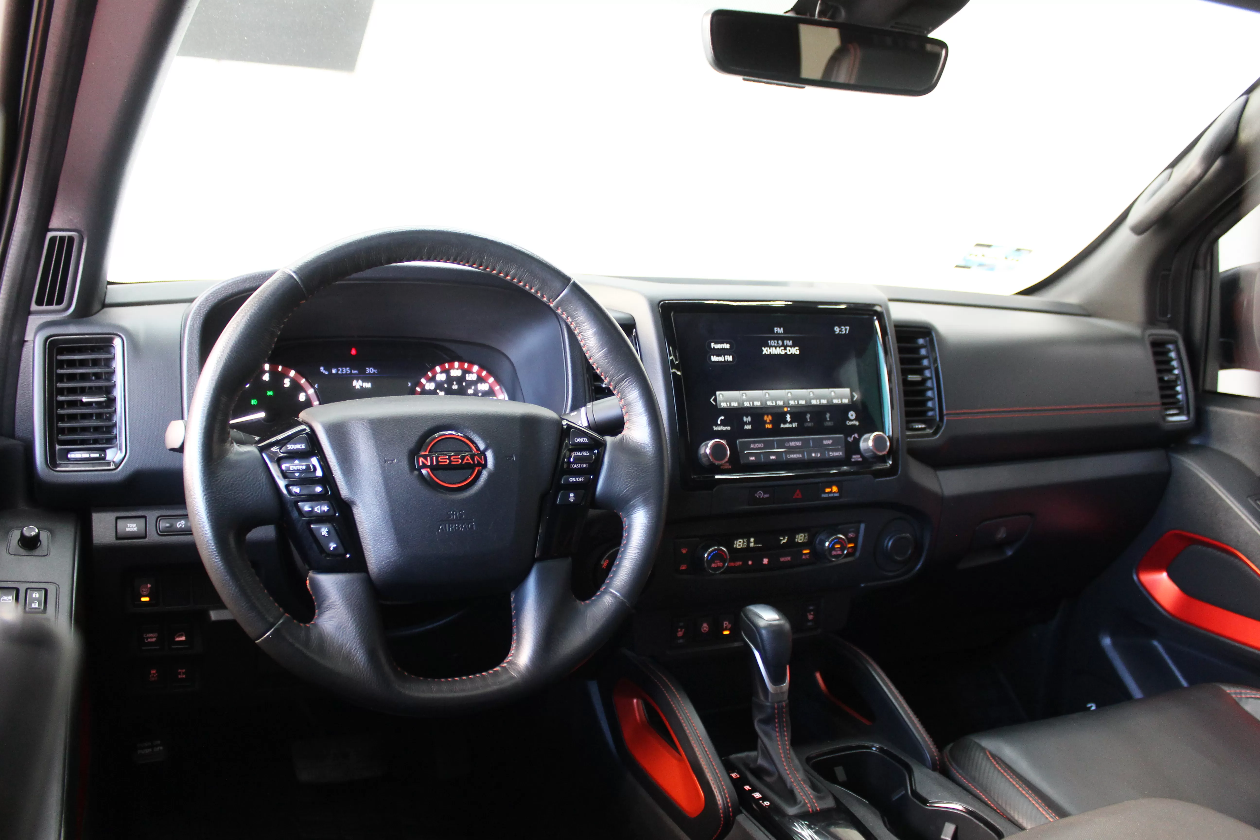 Nissan Frontier-Pro4x 2023