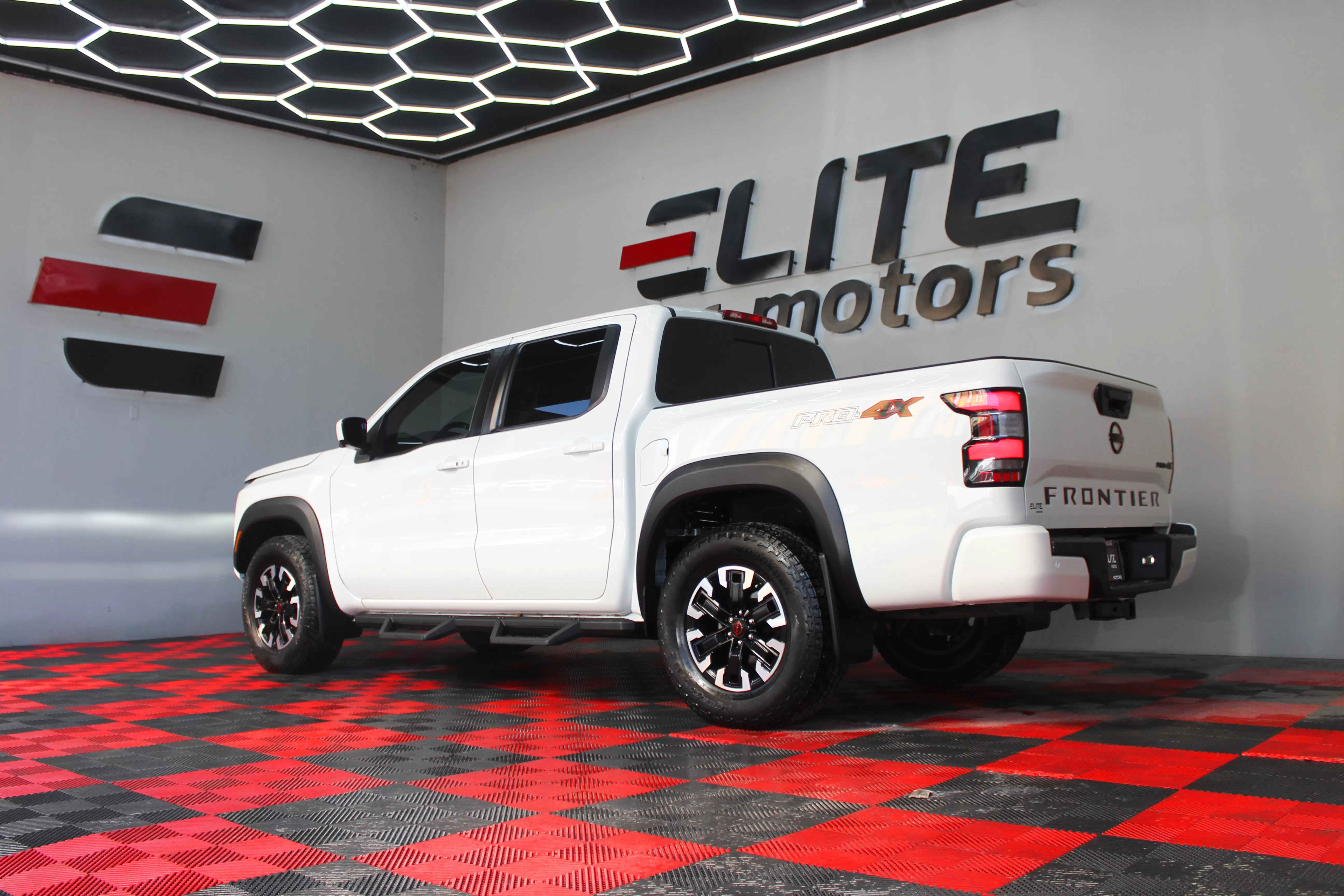 Nissan Frontier-Pro4x 2023