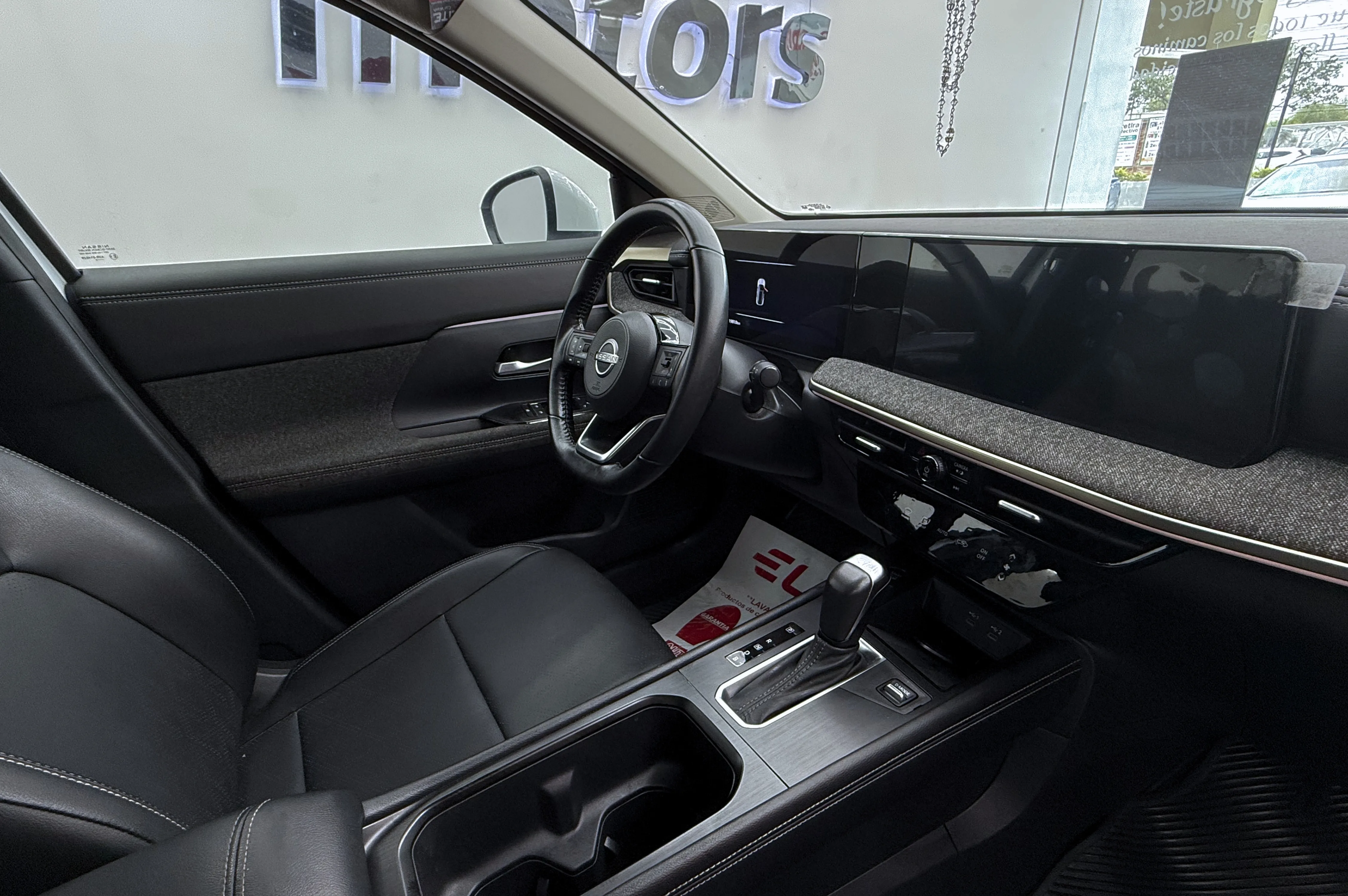 Nissan KICKS EXCLUSIVE 2025