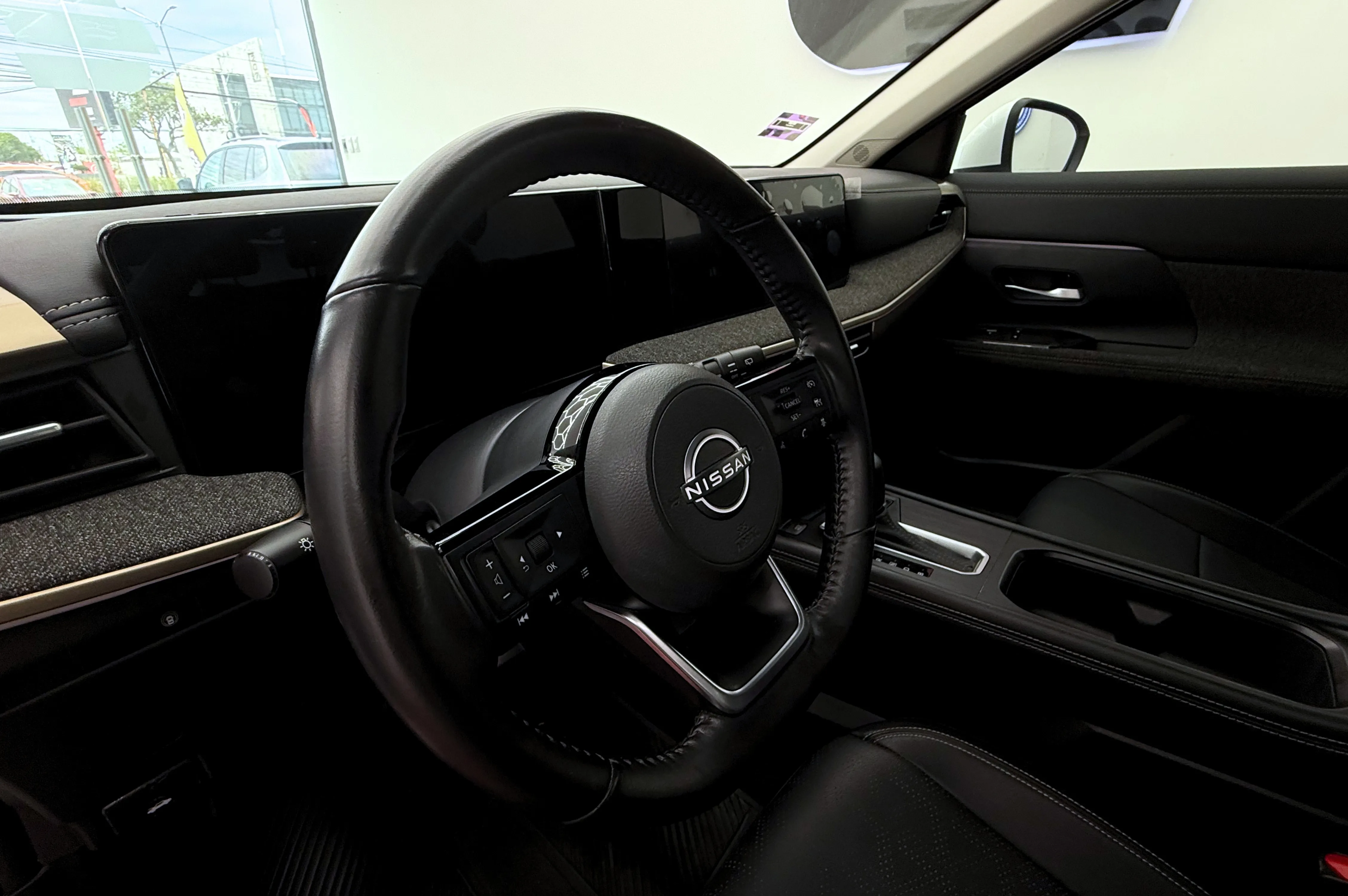 Nissan KICKS EXCLUSIVE 2025