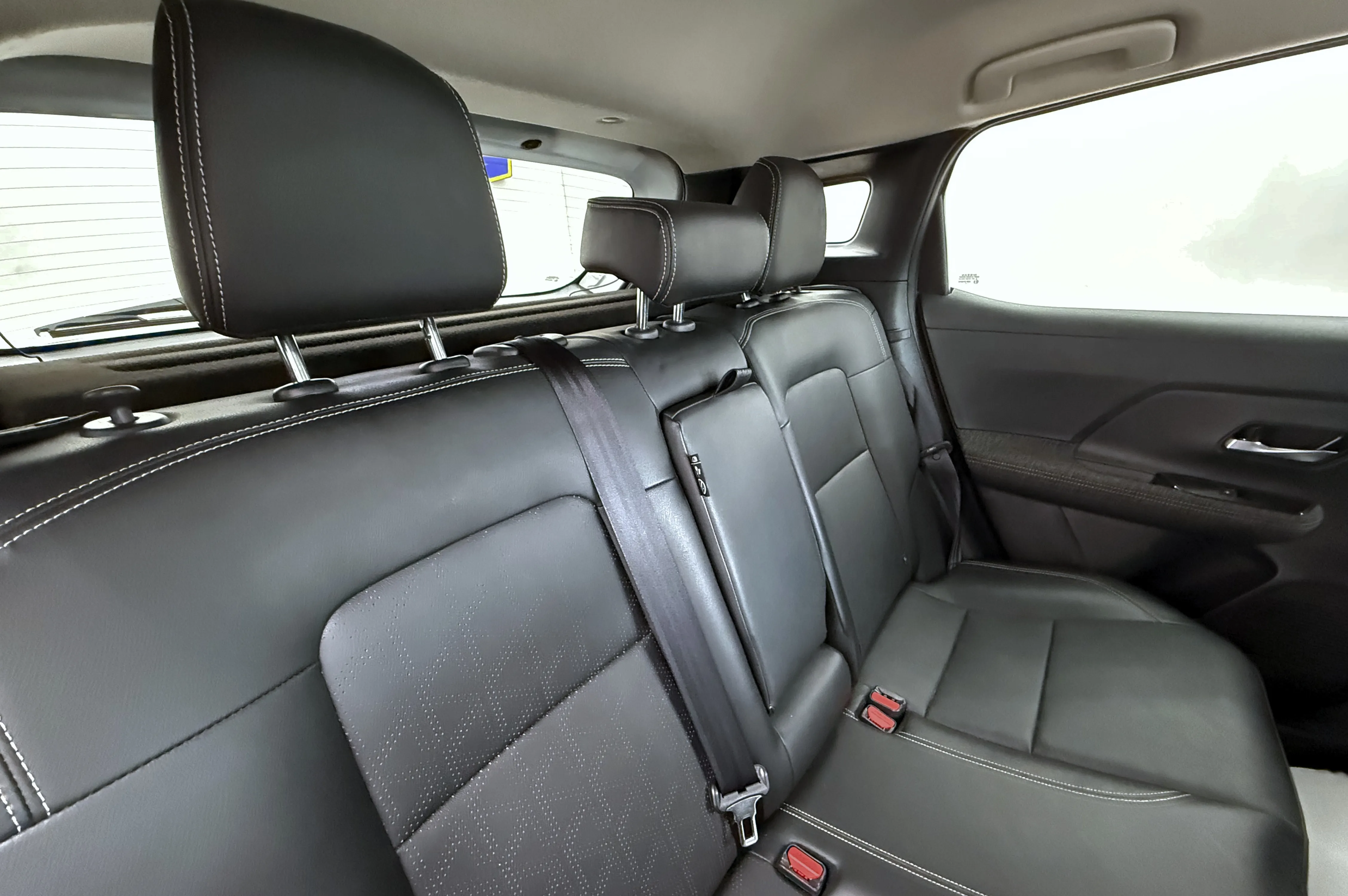 Nissan KICKS EXCLUSIVE 2025